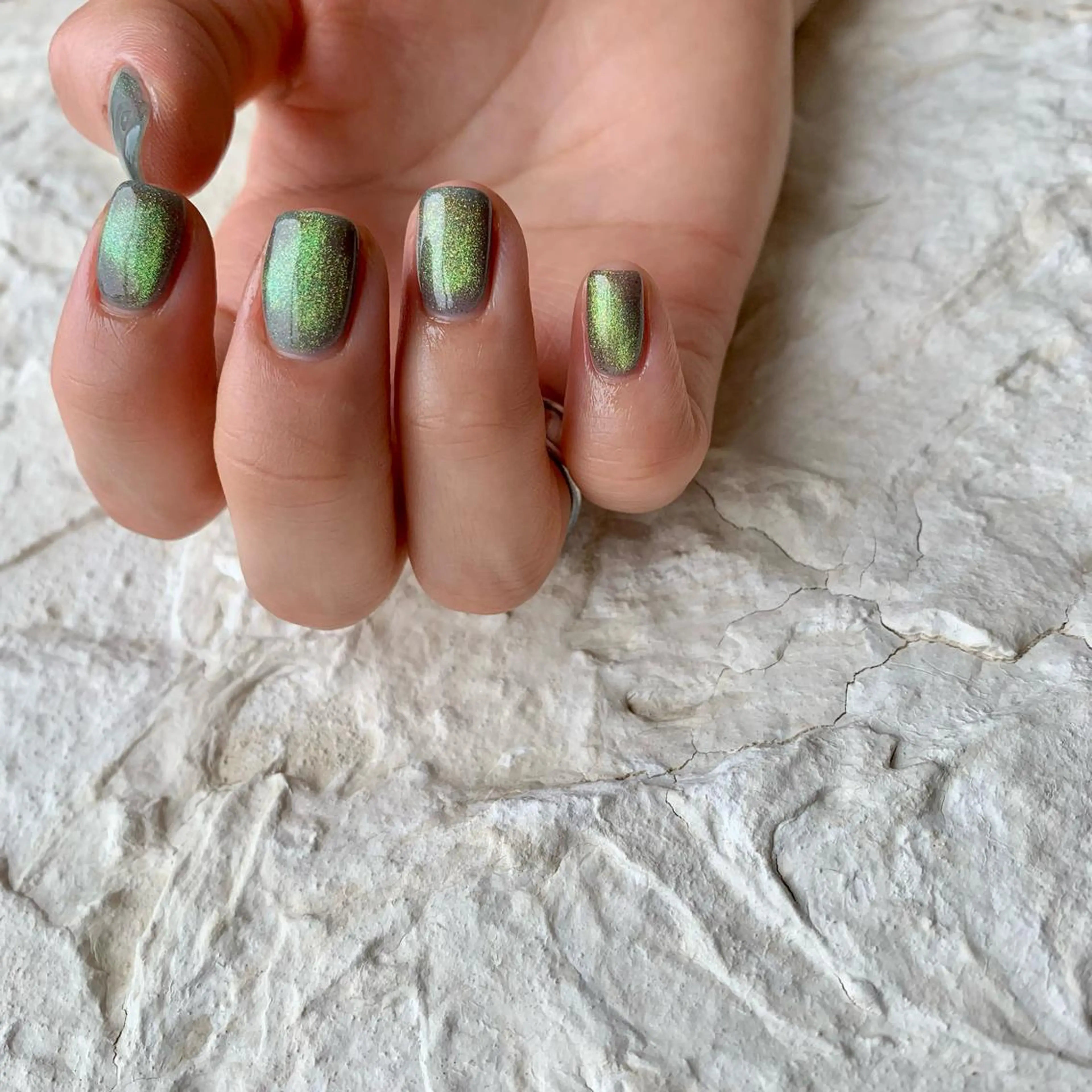 ネイル マグネットネイル ハンドネイル 片野 菜々のネイルデザイン