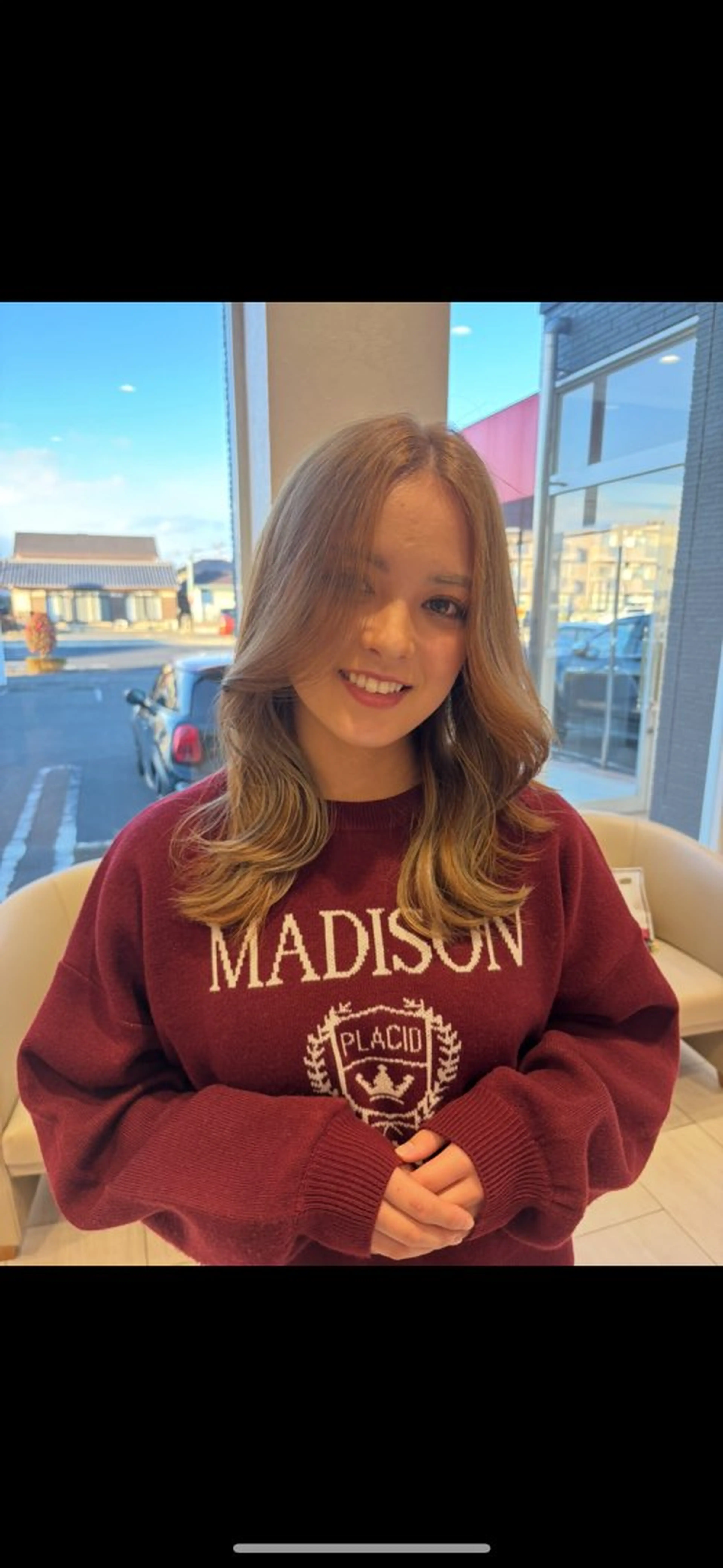 カラー ブリーチ ダブルカラー ブリーチなしカラー 石坂 瀬音のヘアスタイル