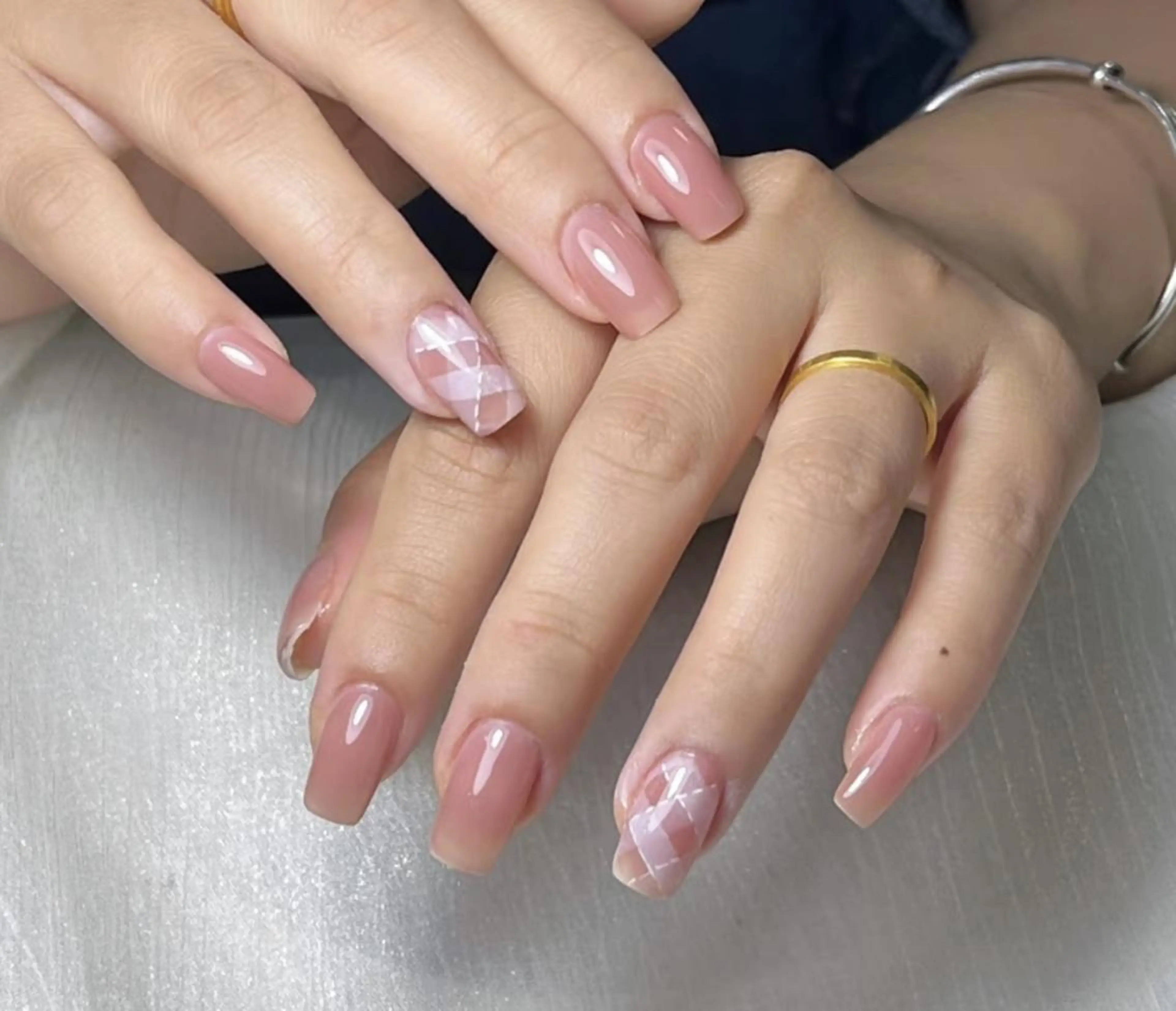 ネイル ハンドネイル 🎀 Ayaka_nailのネイルデザイン