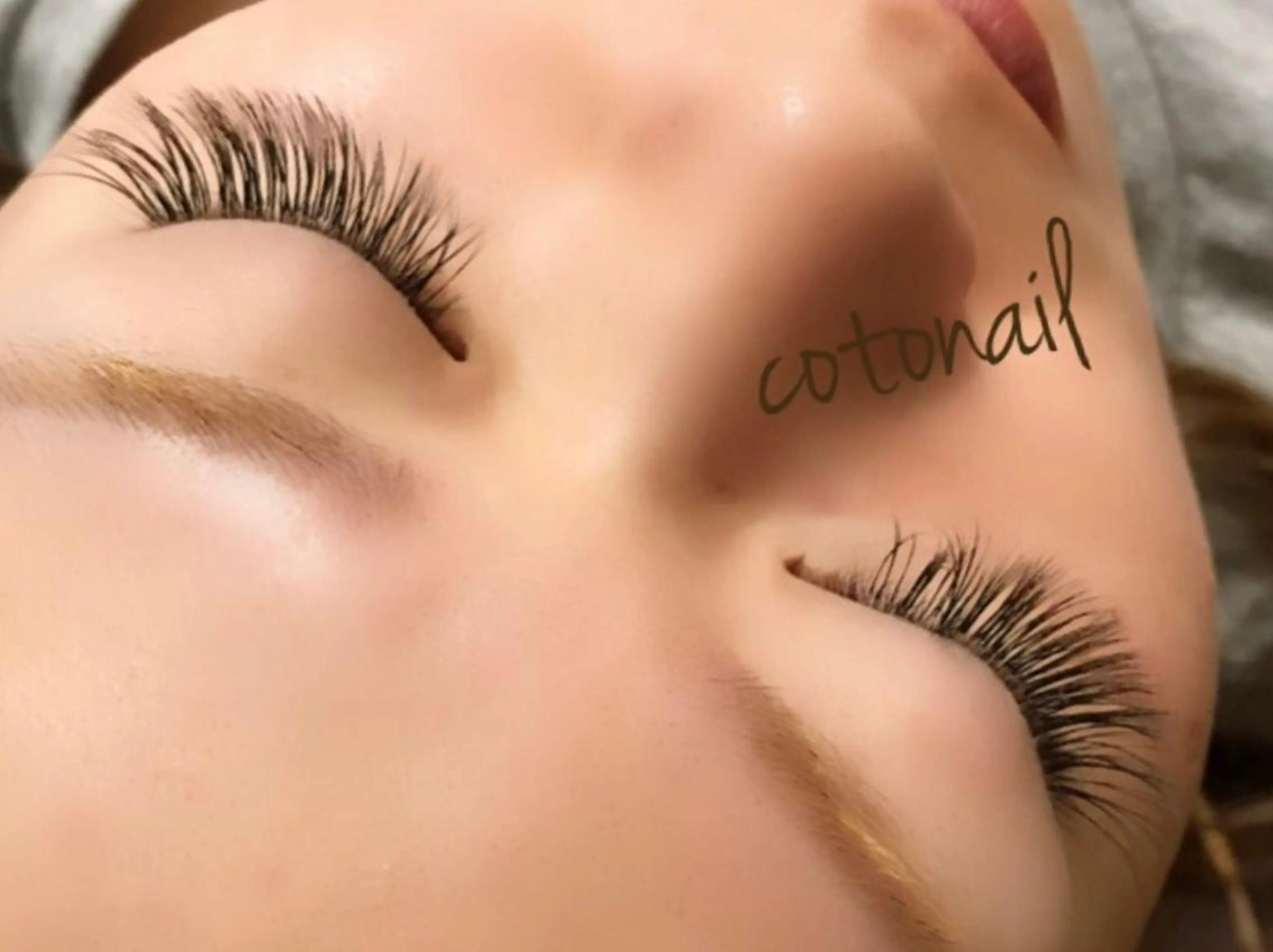 マツエク・マツパ Jカール ボリュームラッシュ ツメトマツゲ .のネイルデザイン