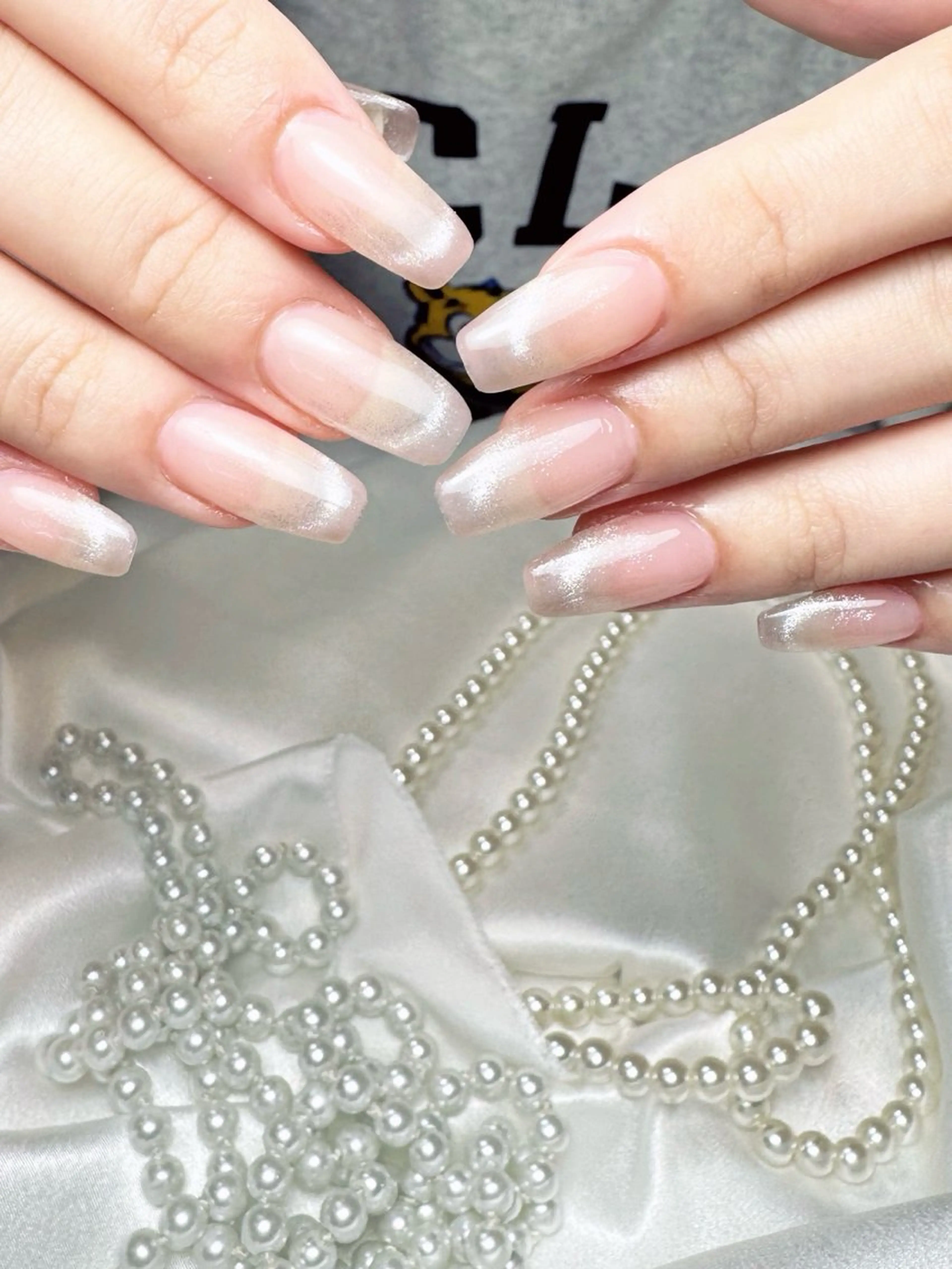 話題のフレンチマグネットグラデーション💯厚み出し込み❤️オフ込みの写真