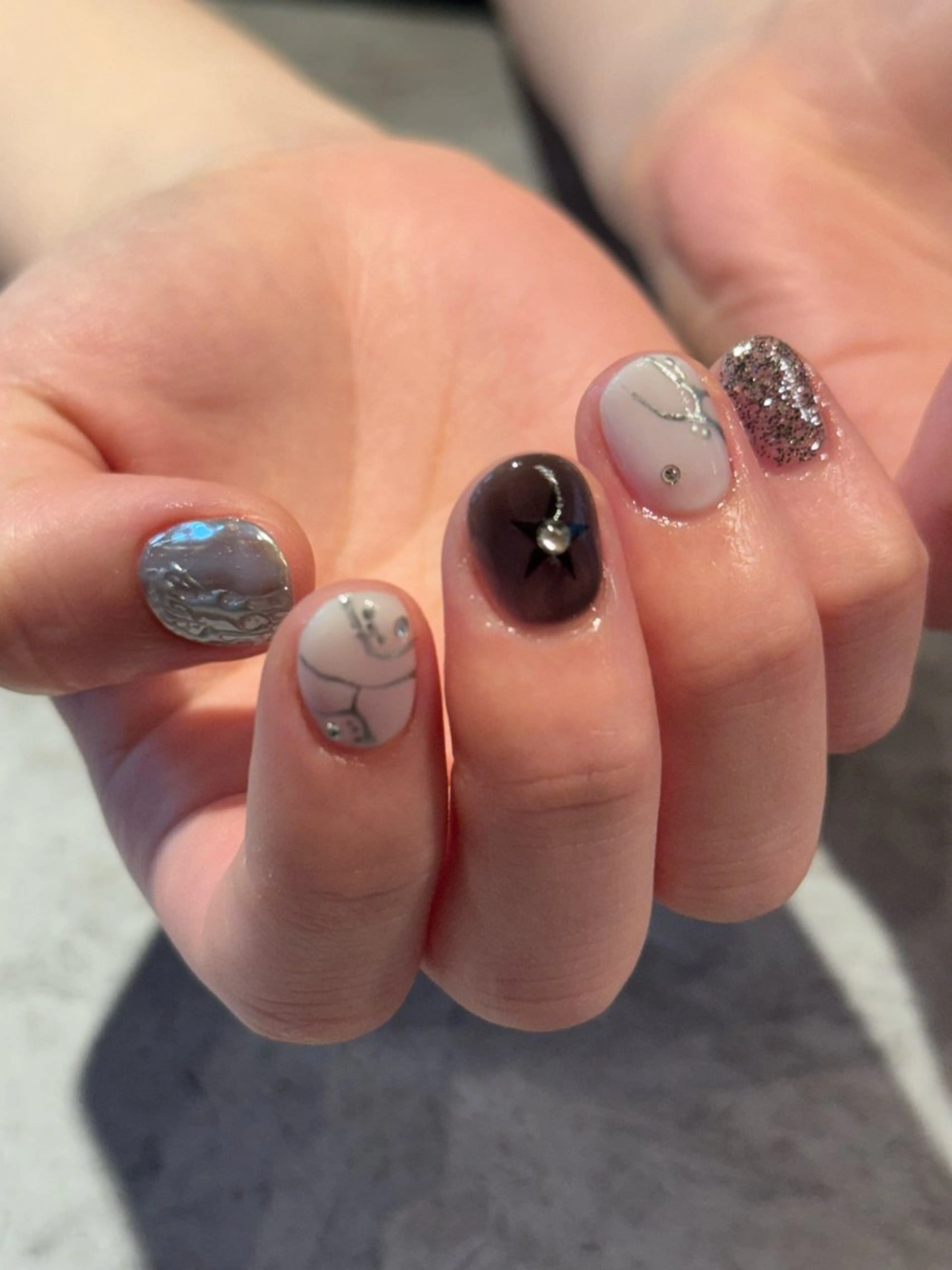 ネイル HOME by SOLO所属・MIINA .のネイルデザイン