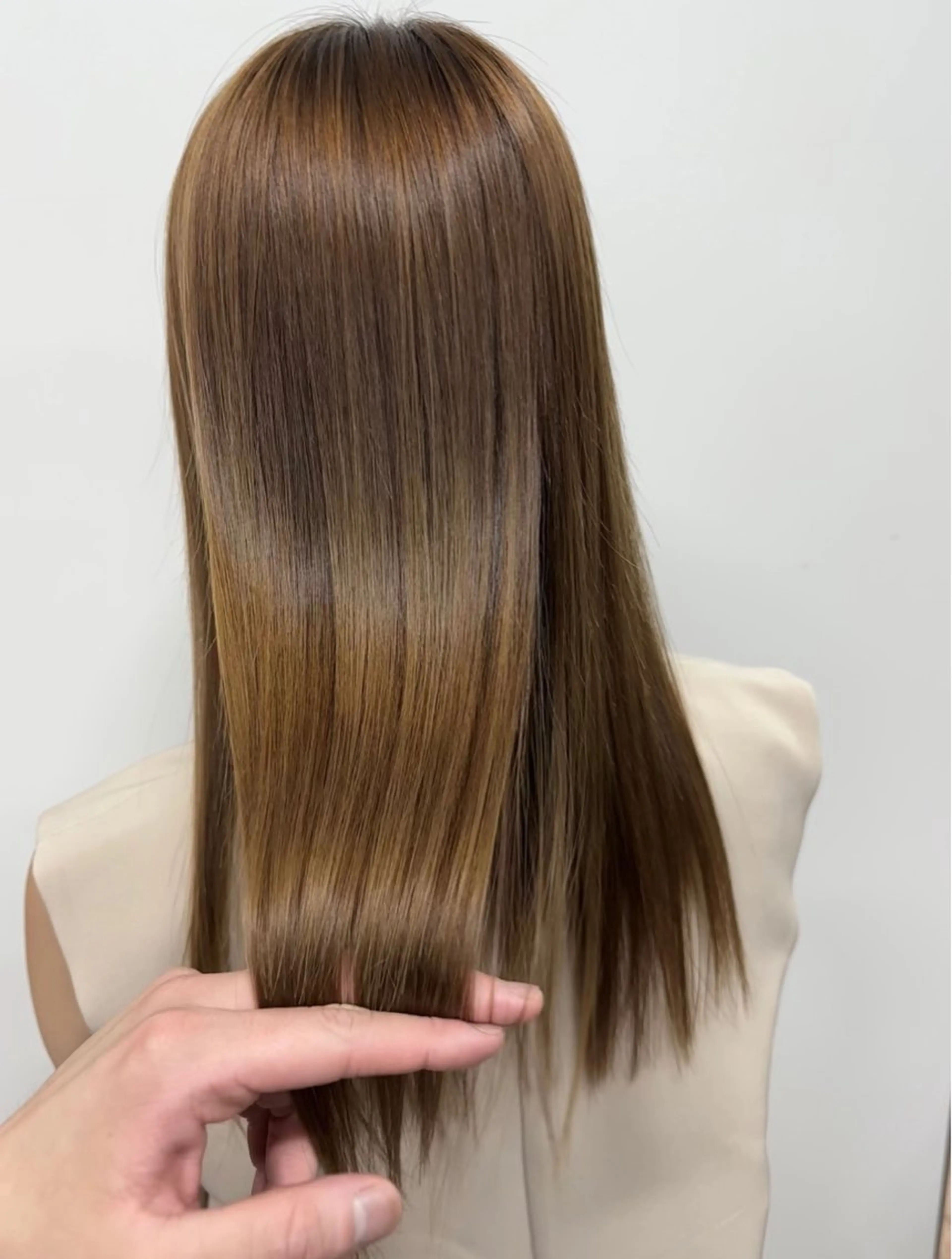 セミロング アッシュ YoLo ．所属・あかり🌷 カラーリストのヘアスタイル