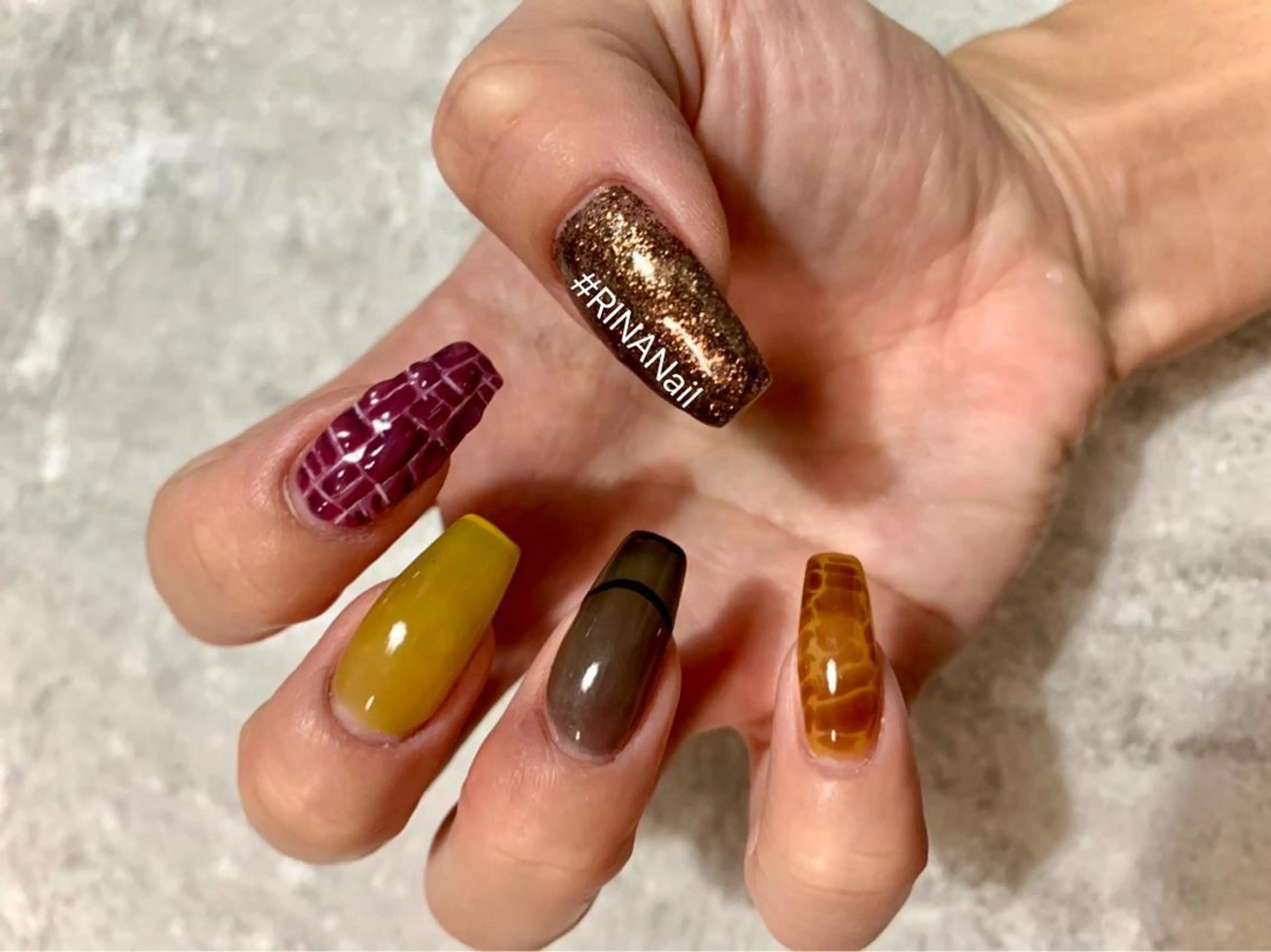 ネイル Nail MOANAのネイルデザイン