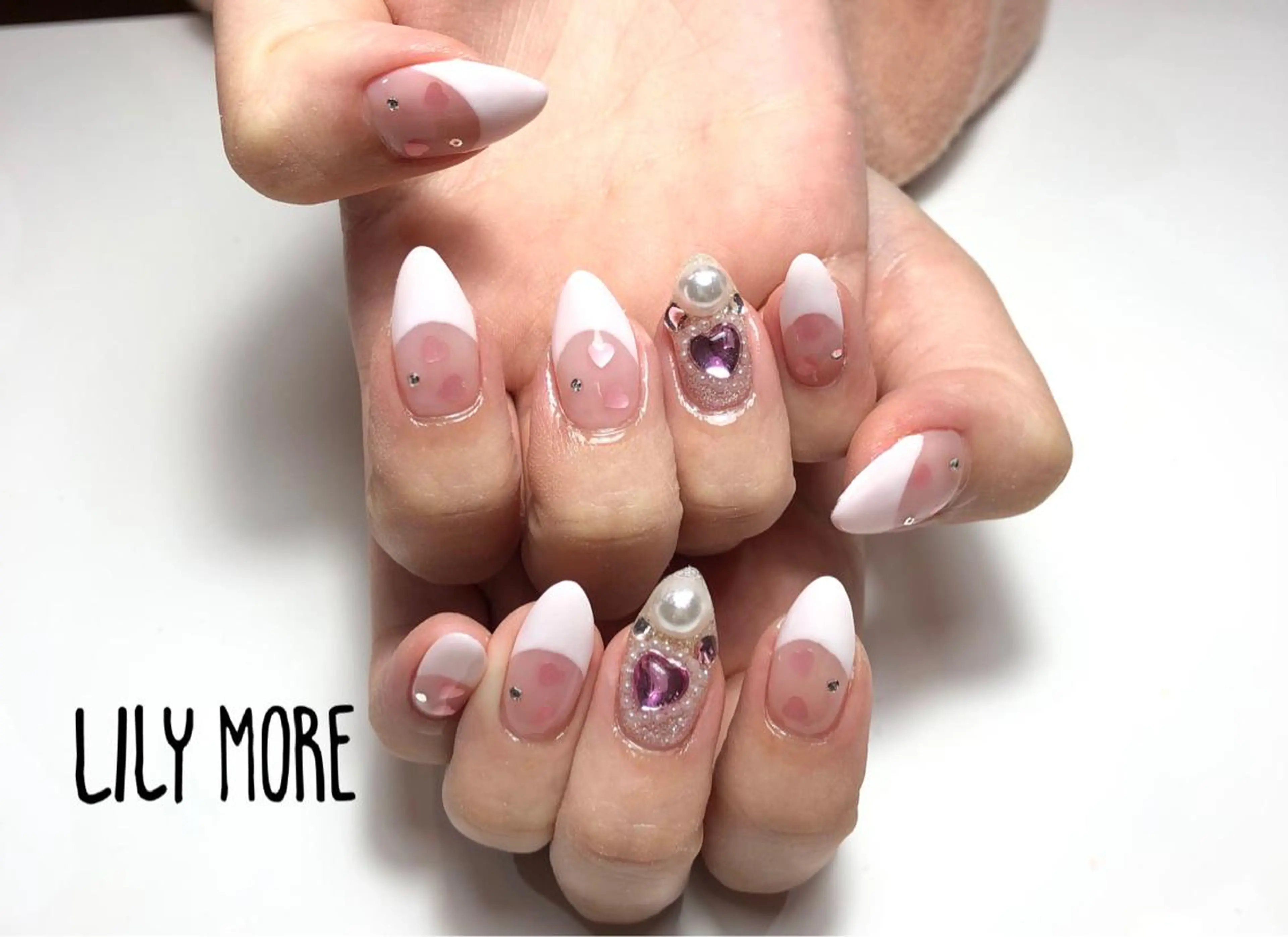 ネイル フレンチネイル Lily closetのネイルデザイン