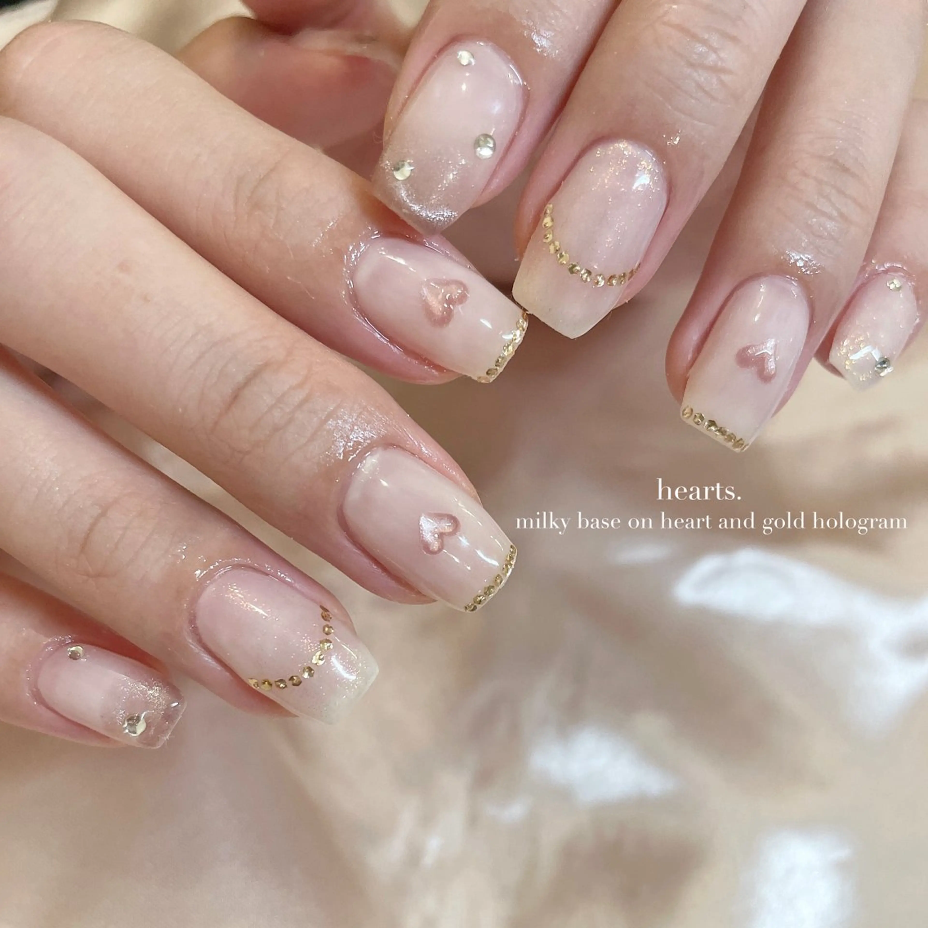 ネイル essence所属・pétit maakoのネイルデザイン