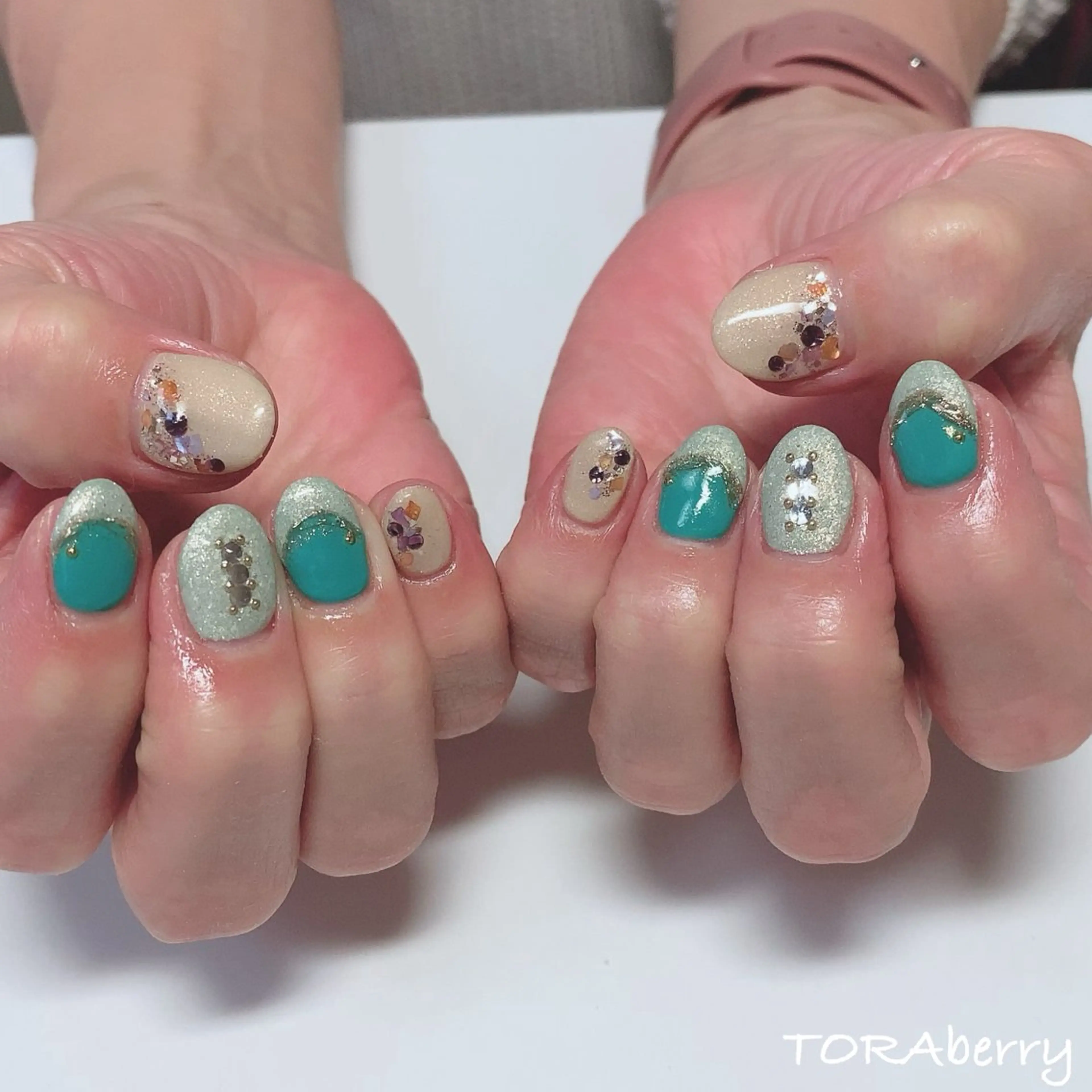 ネイル ハンドネイル ネイリスト なつみのネイルデザイン