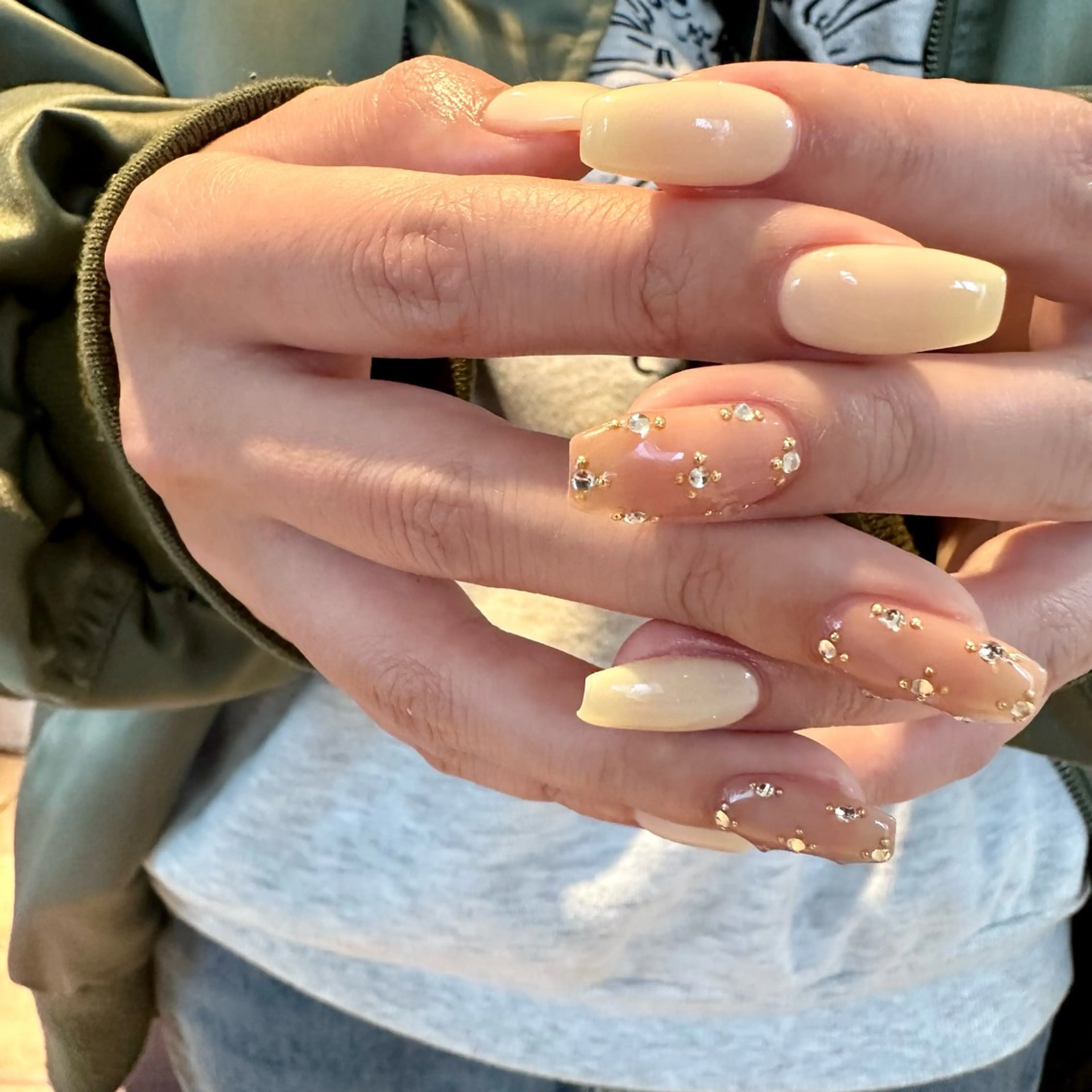 ネイル ハンドネイル 片野 菜々のネイルデザイン