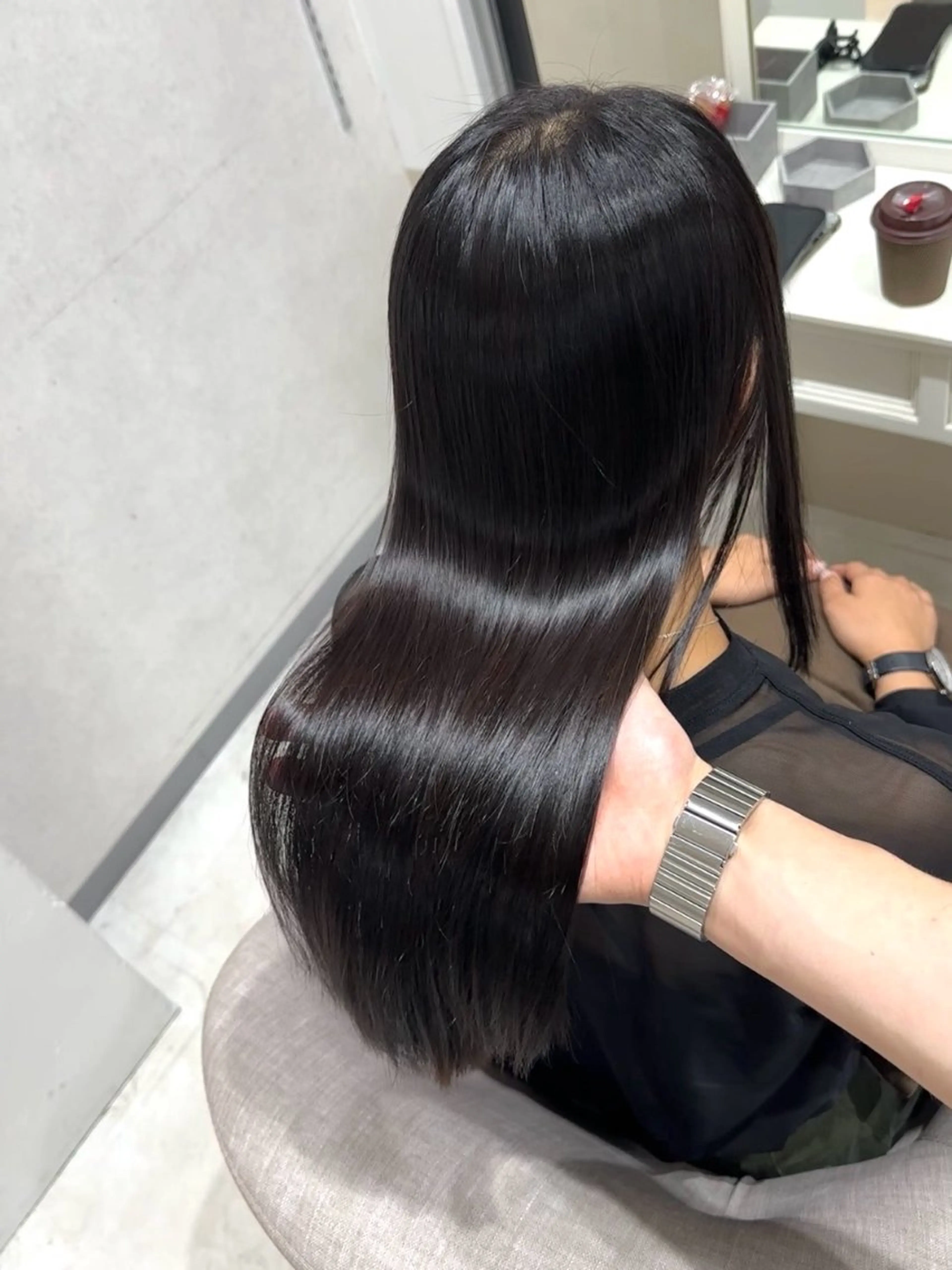 セミロング カット ヘアカラー 縮毛矯正 トリートメント 髪質改善/縮毛矯正 梅田茶屋町/西尾祐作のヘアスタイル