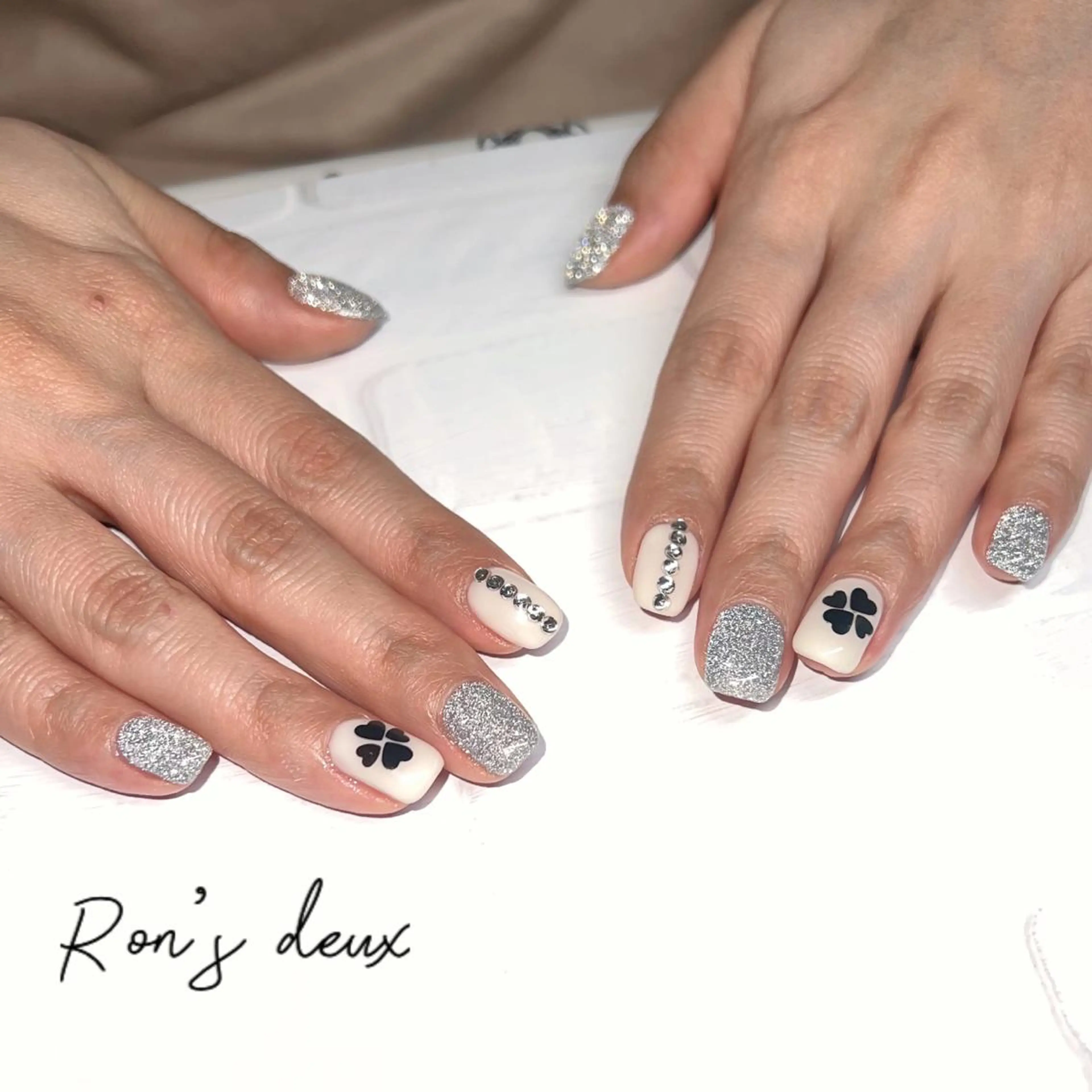 ネイル フラッシュネイル Ron's nail 笹岡のネイルデザイン