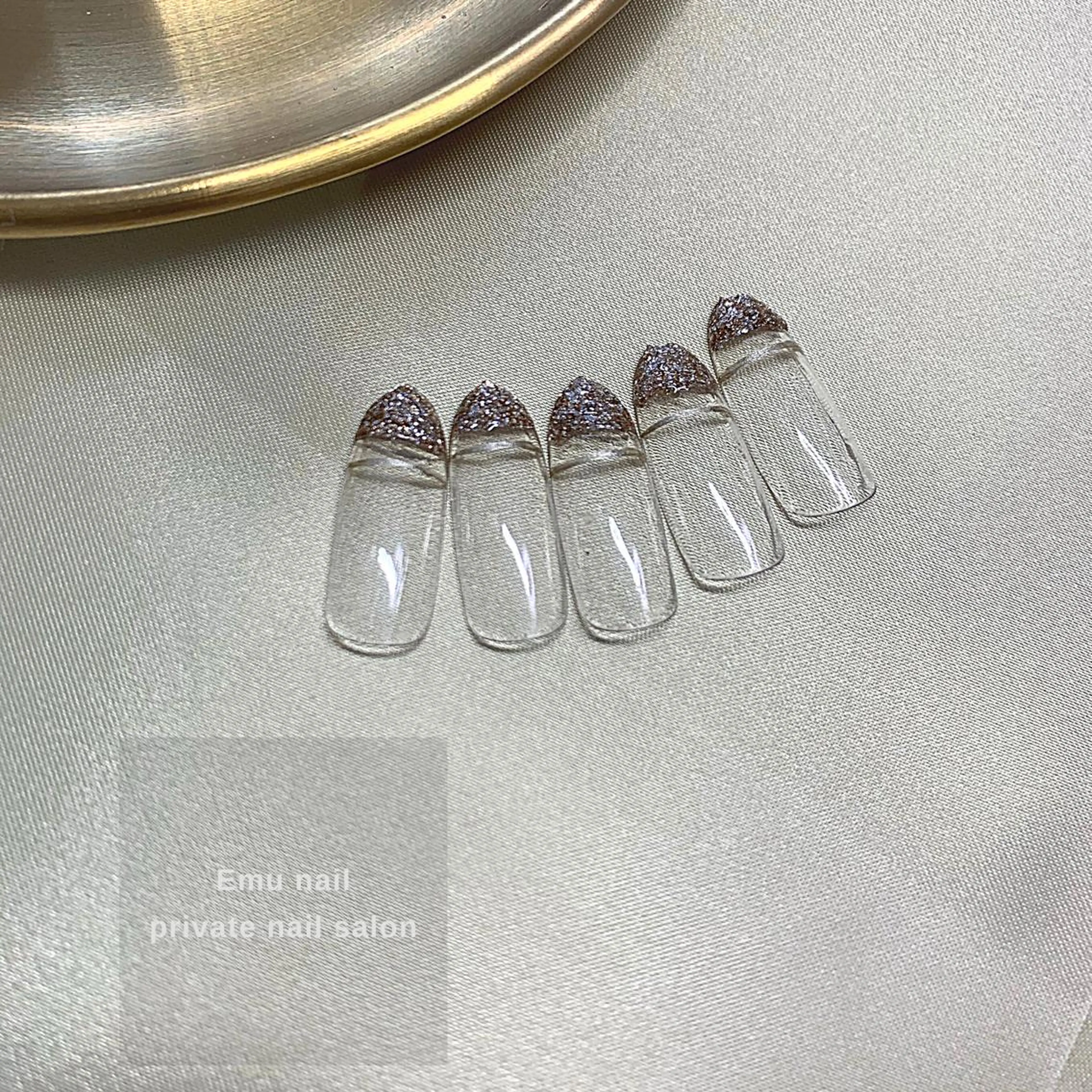 ネイル フレンチネイル ラメ(グリッター) ネイルチップ emu nailのネイルデザイン