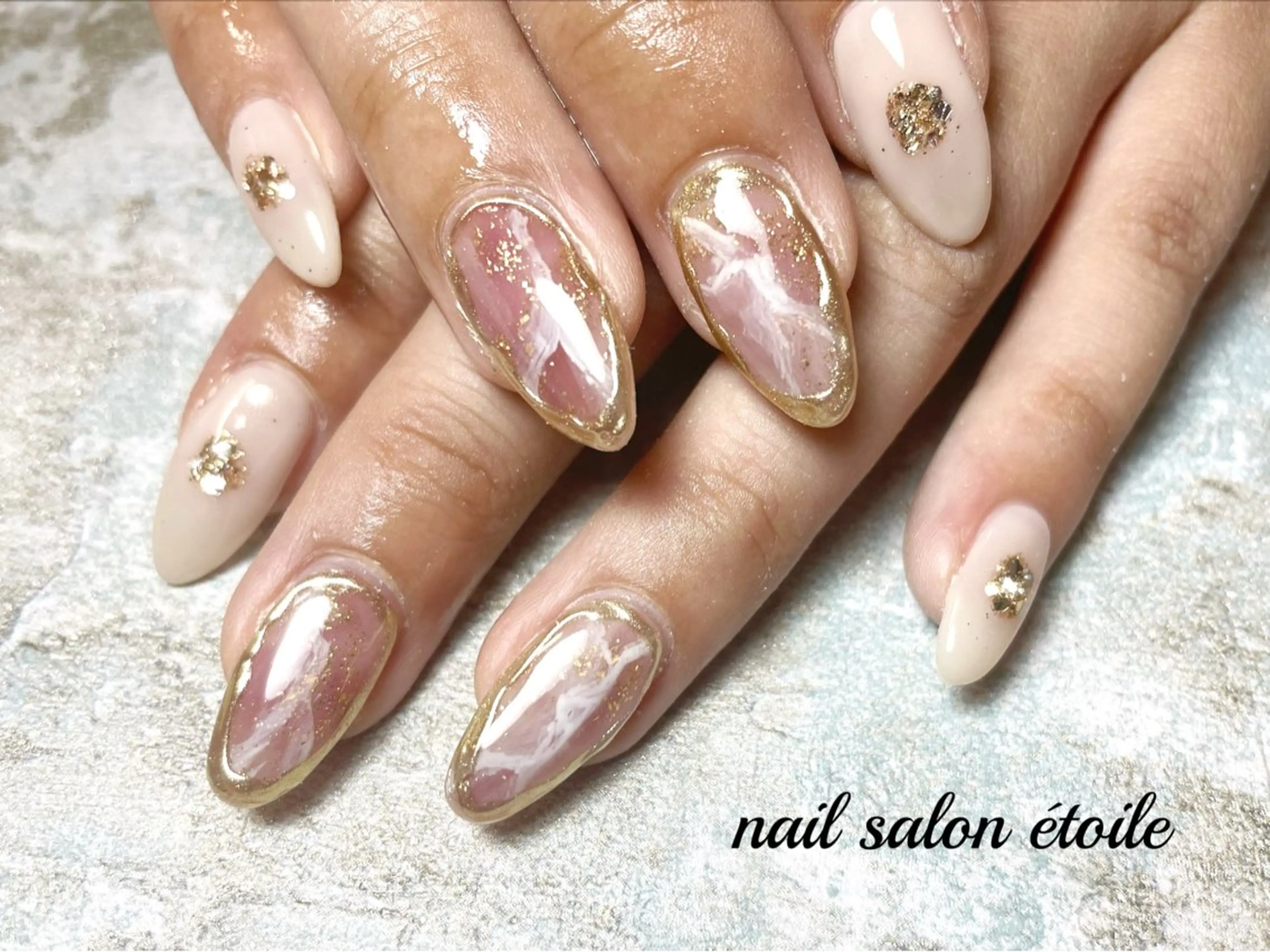 ネイル アートネイル 大理石ネイル(マーブル) ニュアンスネイル オフィスネイル ピンク ハンドネイル nail salon étoileのネイルデザイン