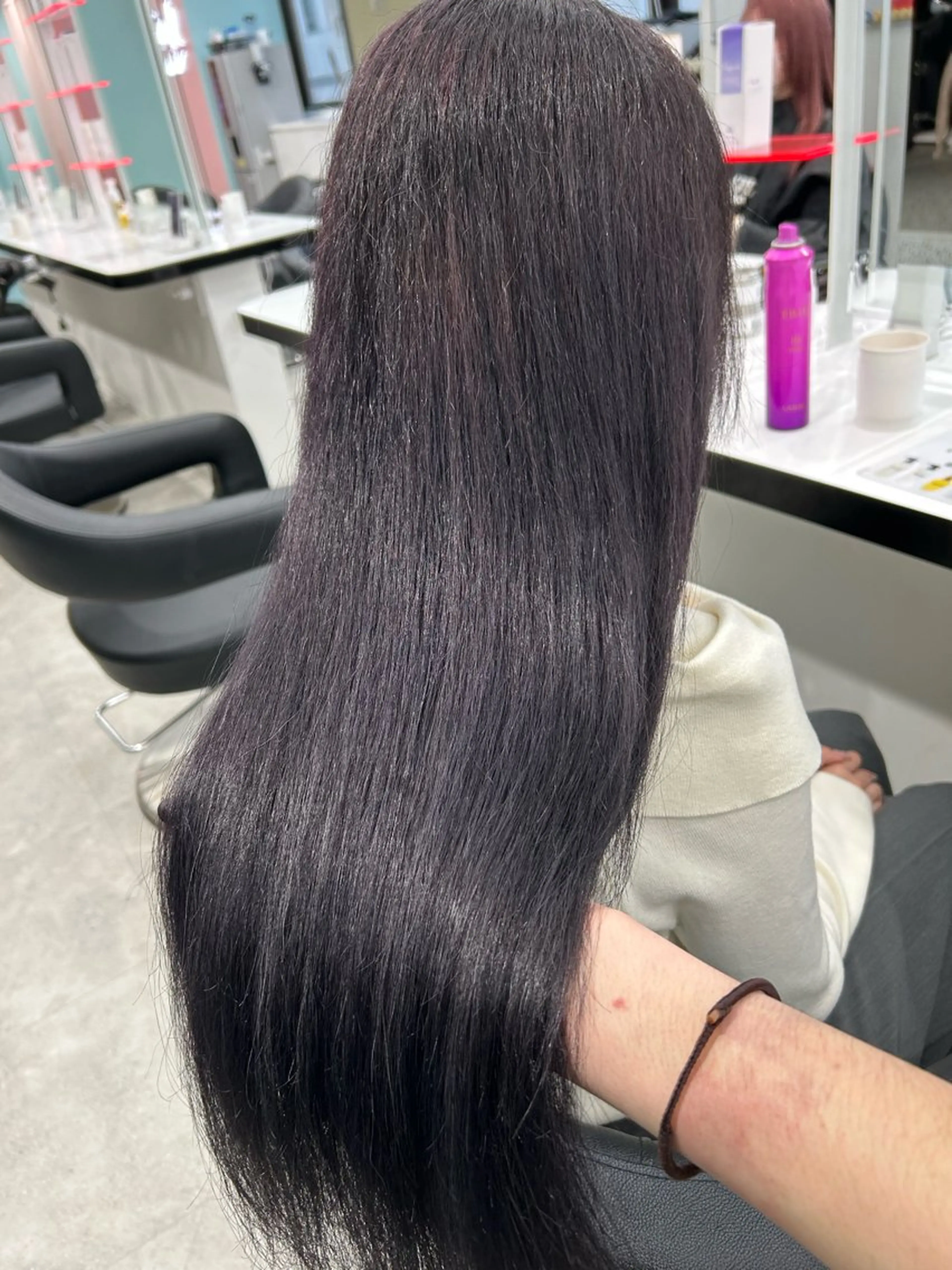 ロング カラー ヘアカラー トリートメント ヘッドスパ 履歴修正屋さん／ ブロンド／ホワイトのヘアスタイル