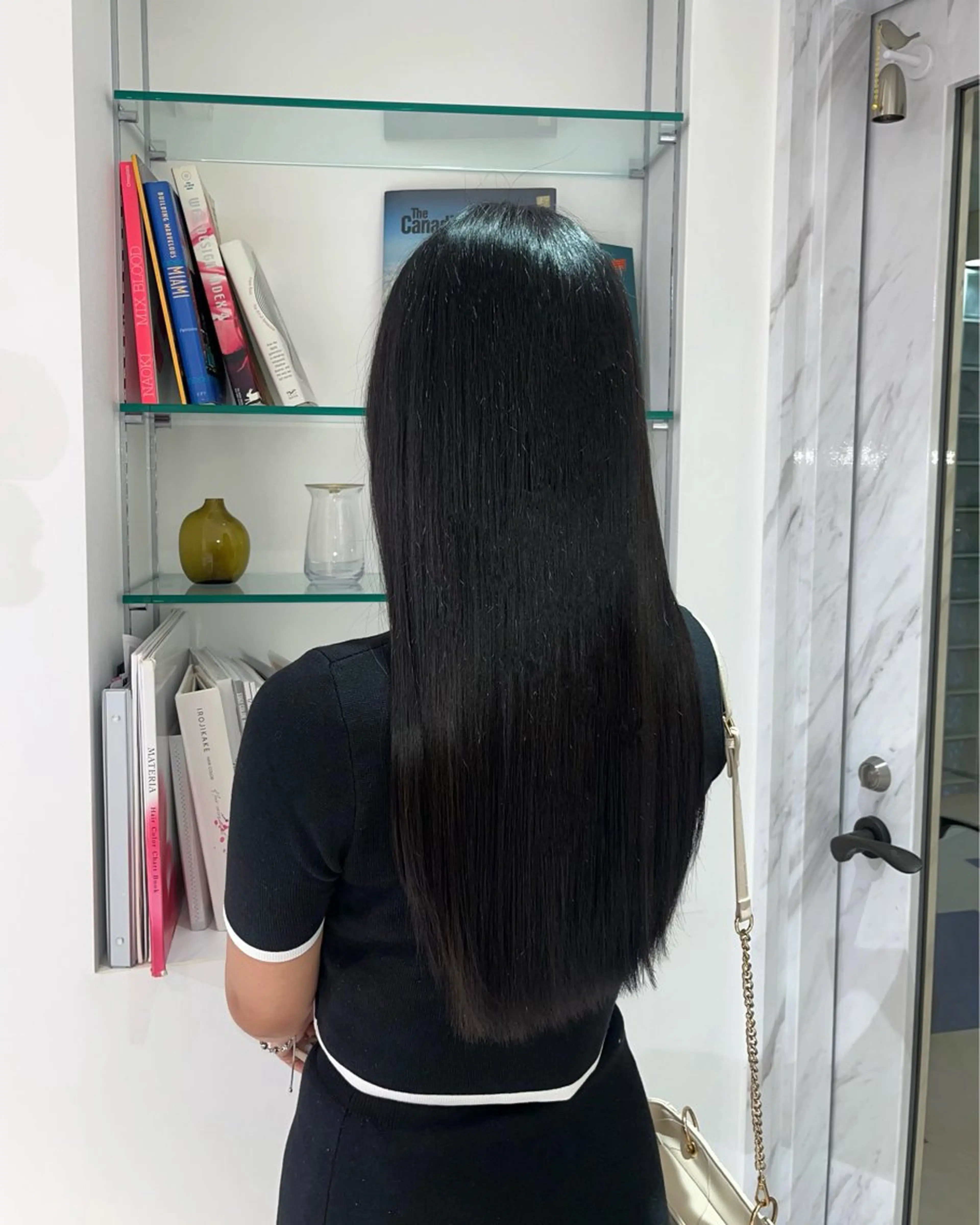 ロング カラー 野中里紗/ ベージュカラーのヘアスタイル