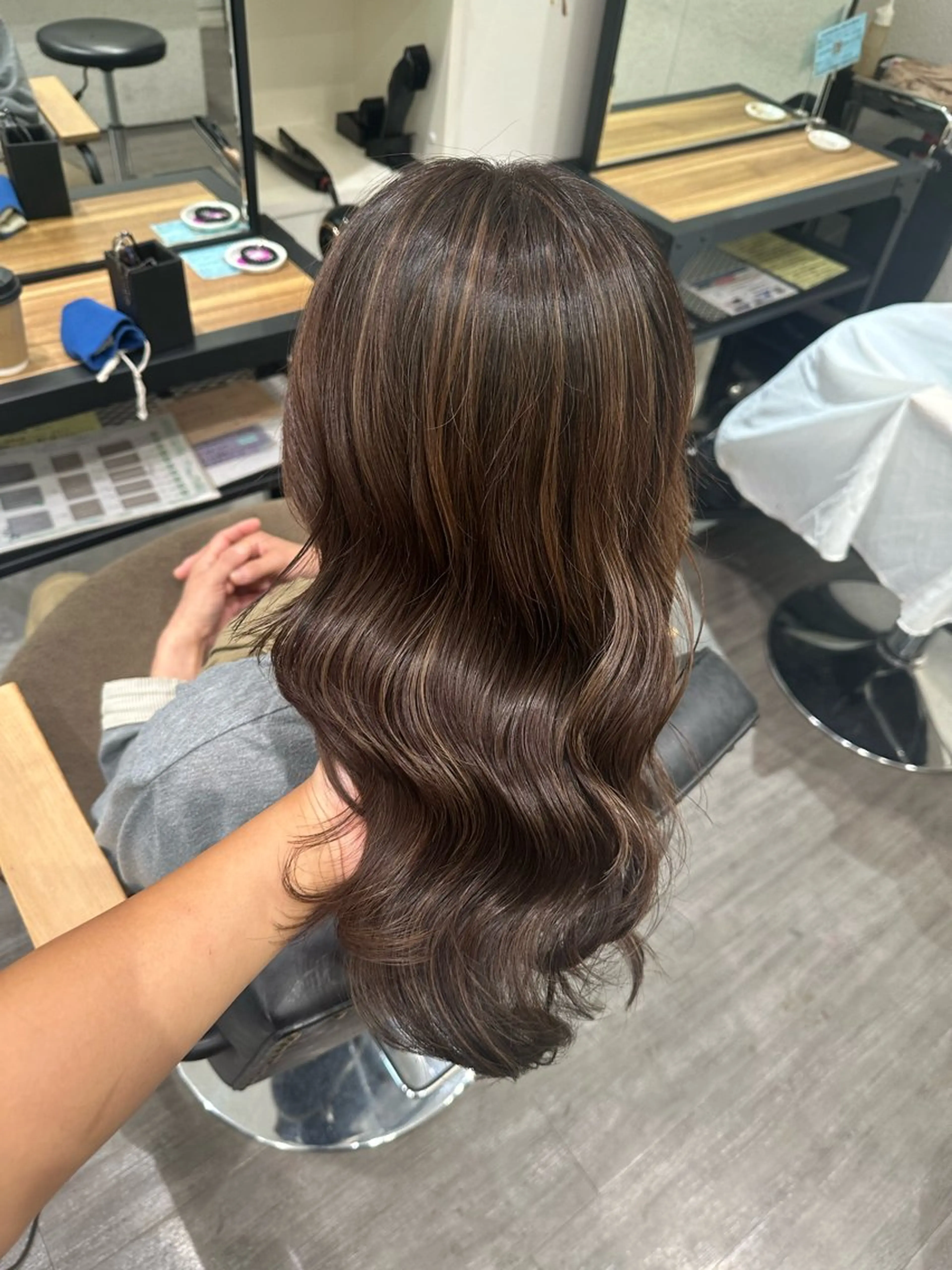 セミロング カラー ハイライトカラー ハイライト カット ヘアカラー トリートメント 艶髪レイヤー上田 紗也🇰🇷💗のヘアスタイル