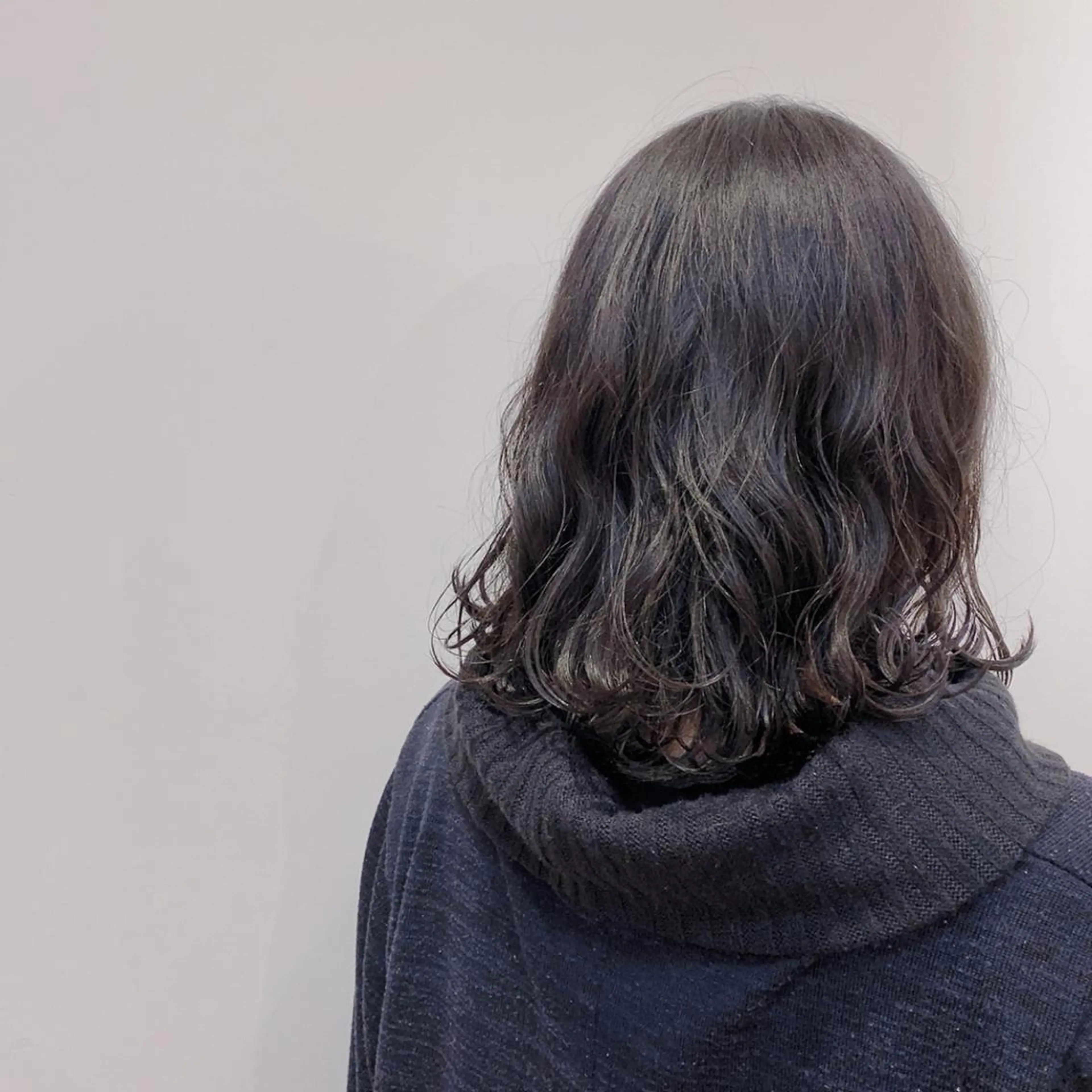 ミディアム 推しカラー🎨横浜 ブリーチ/ yuaのヘアスタイル