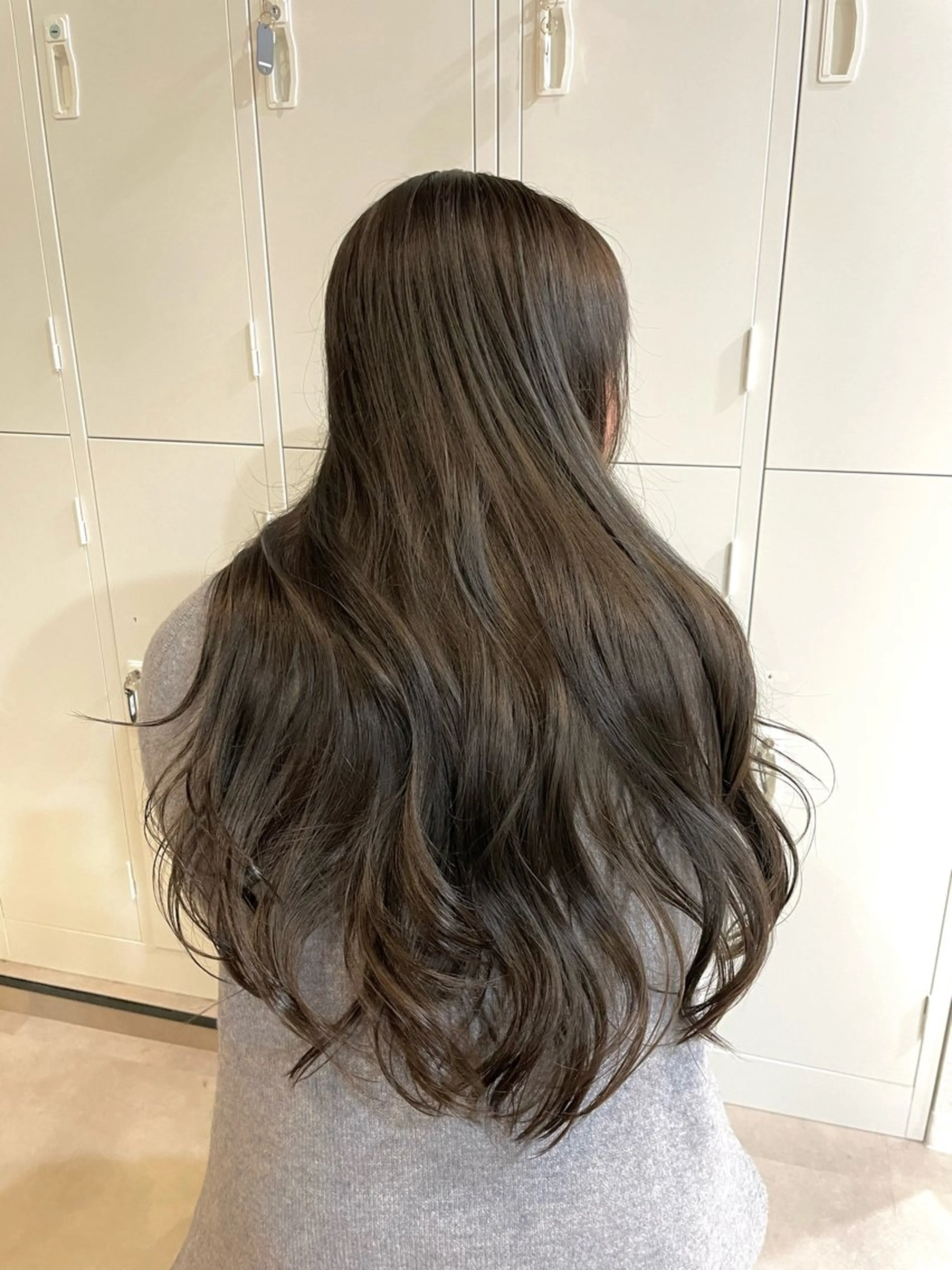 ロング 韓国/透明感 Veluaのヘアスタイル