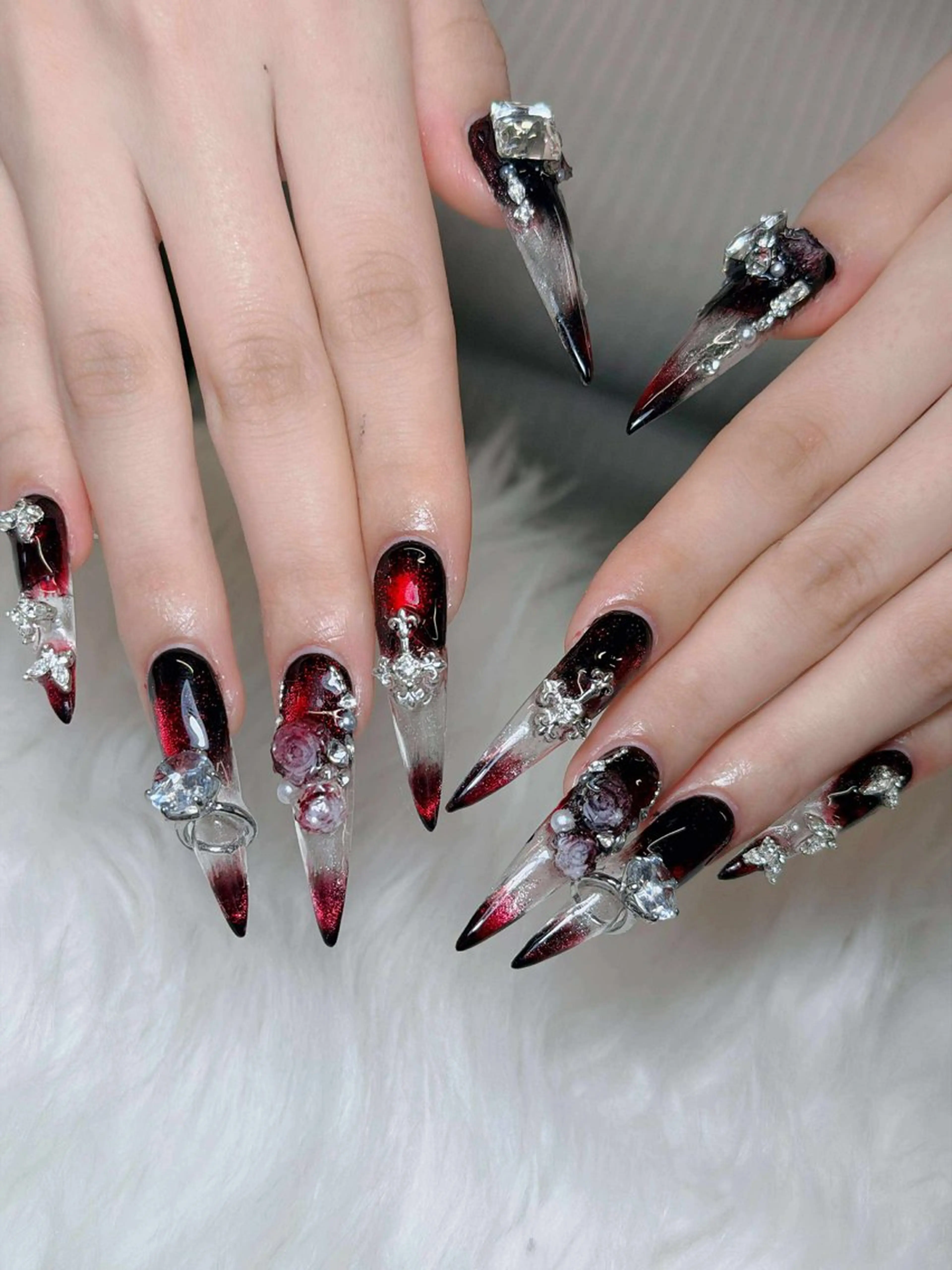 ネイル オーロラネイル チークネイル フットネイル フレンチネイル ハロウィン ハンドネイル Lumi Nail 新大久保3‘のネイルデザイン