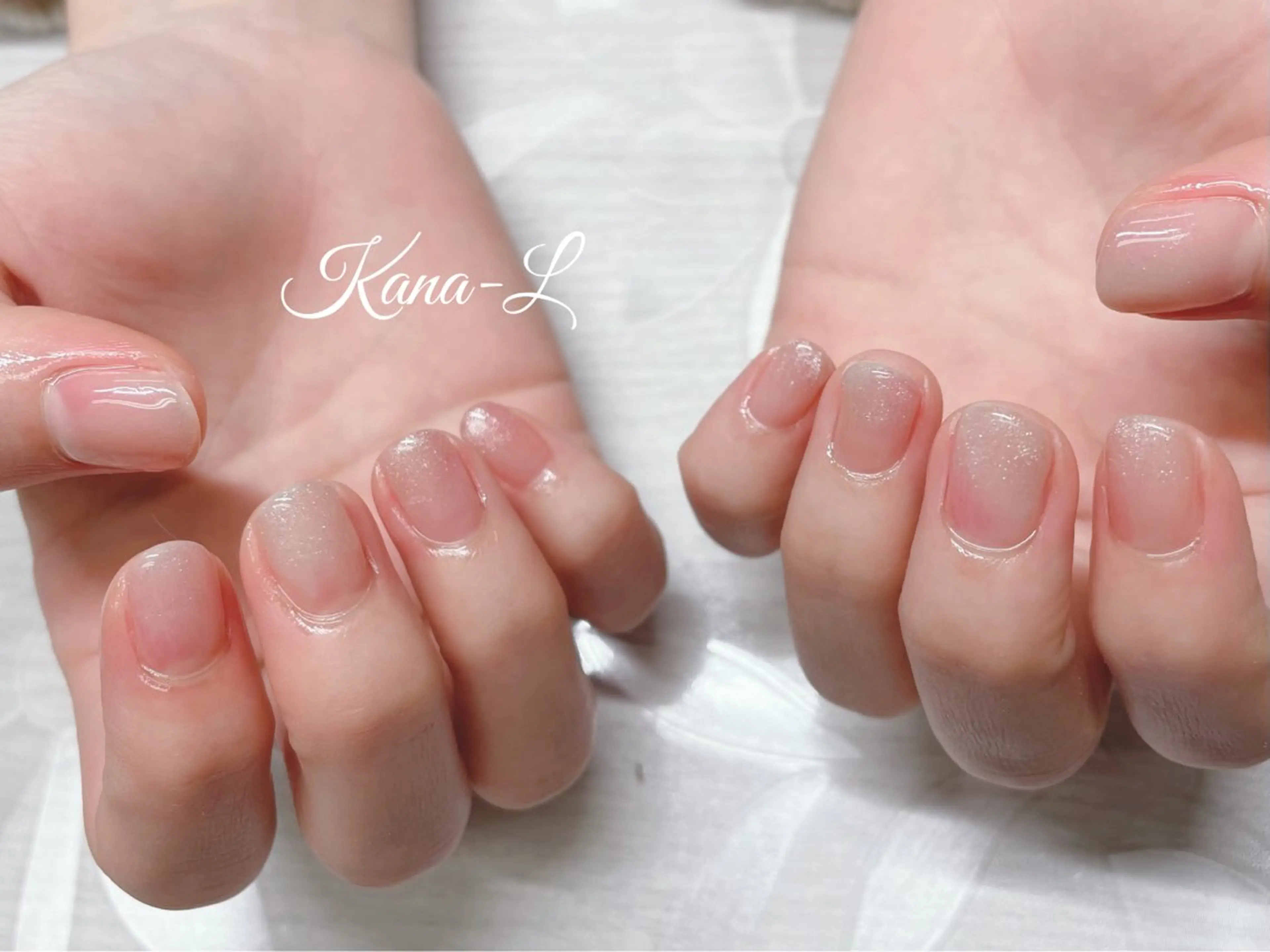ネイル ジェルネイル マグネットネイル ニュアンスネイル オフィスネイル パラジェル 芦辺 香奈のネイルデザイン