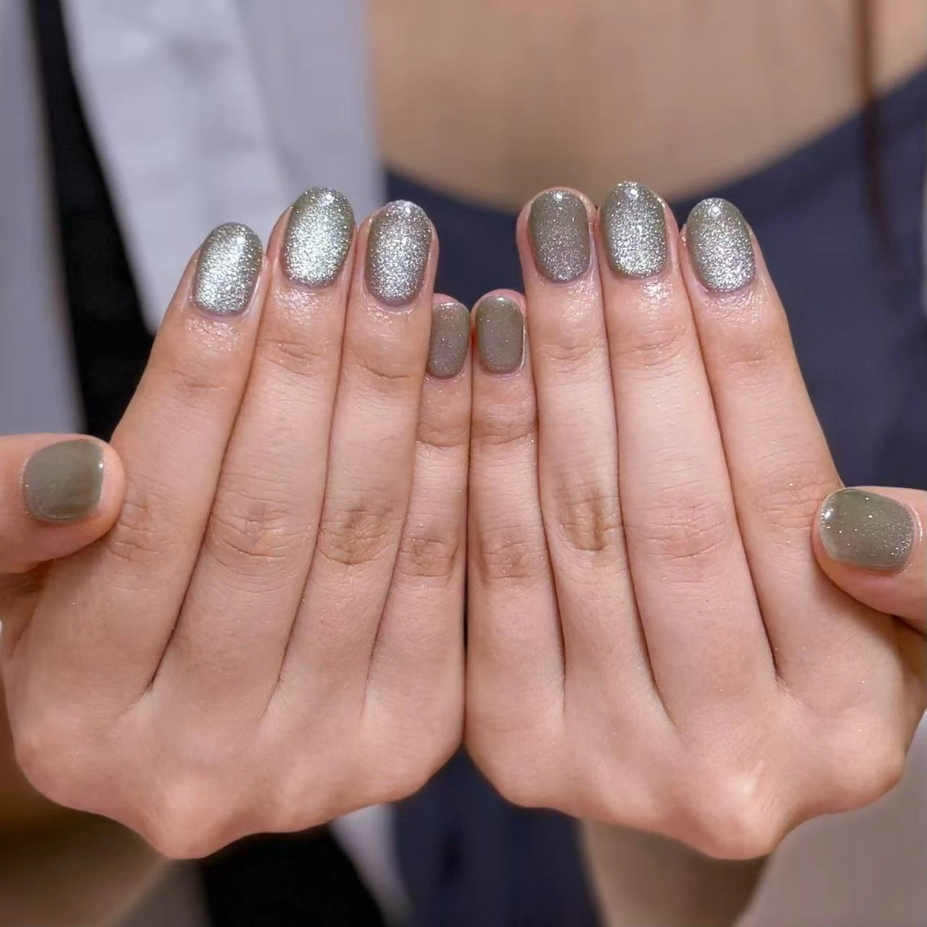 ネイル アートネイル オーロラネイル ガーリー キラキラネイル 韓国ネイル ハンドネイル yu ri 🌹のネイルデザイン