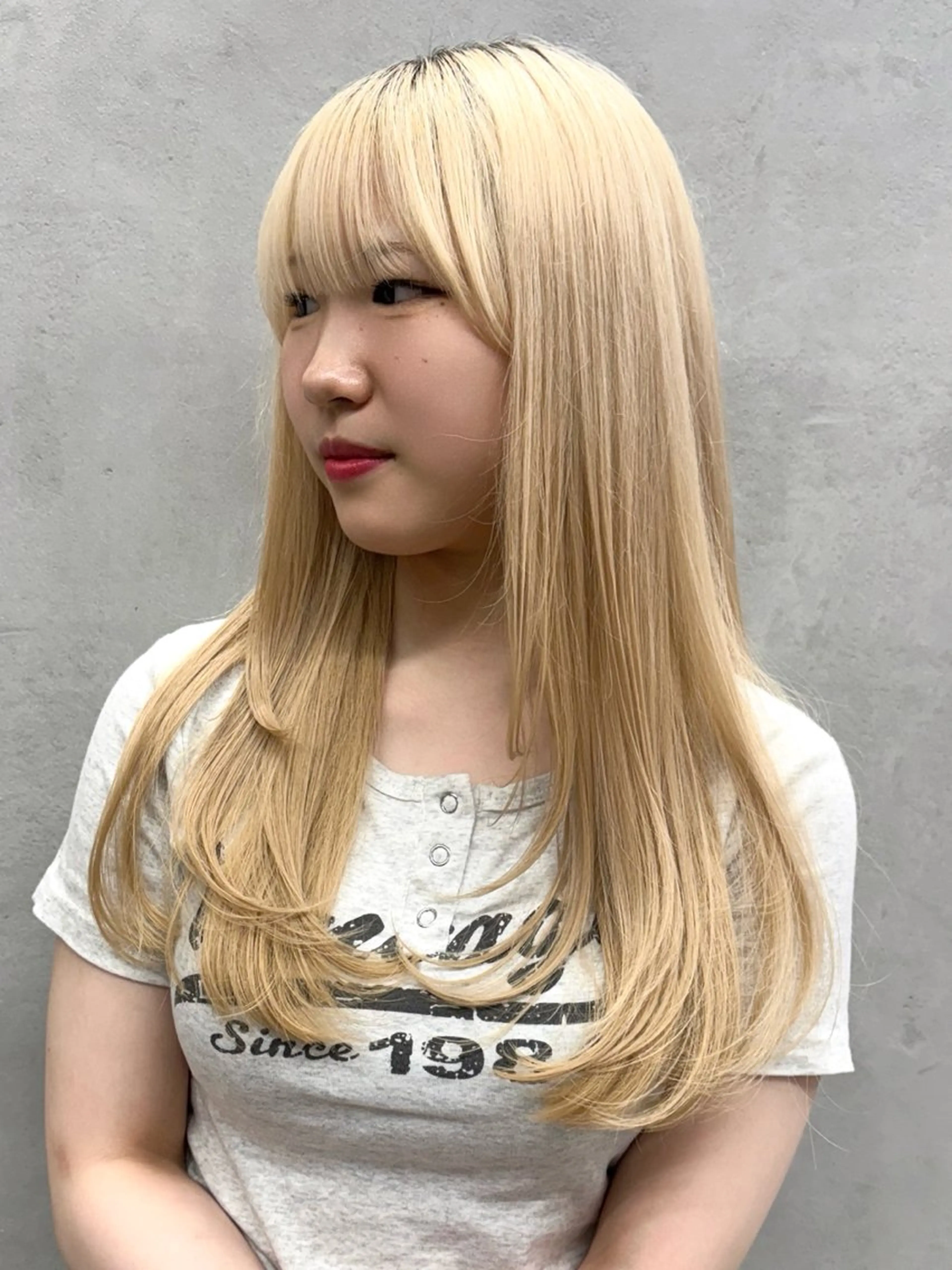 セミロング カラー ヘアカラー 🫐寒色系カラー 🫐ヤマナカリリカのヘアスタイル