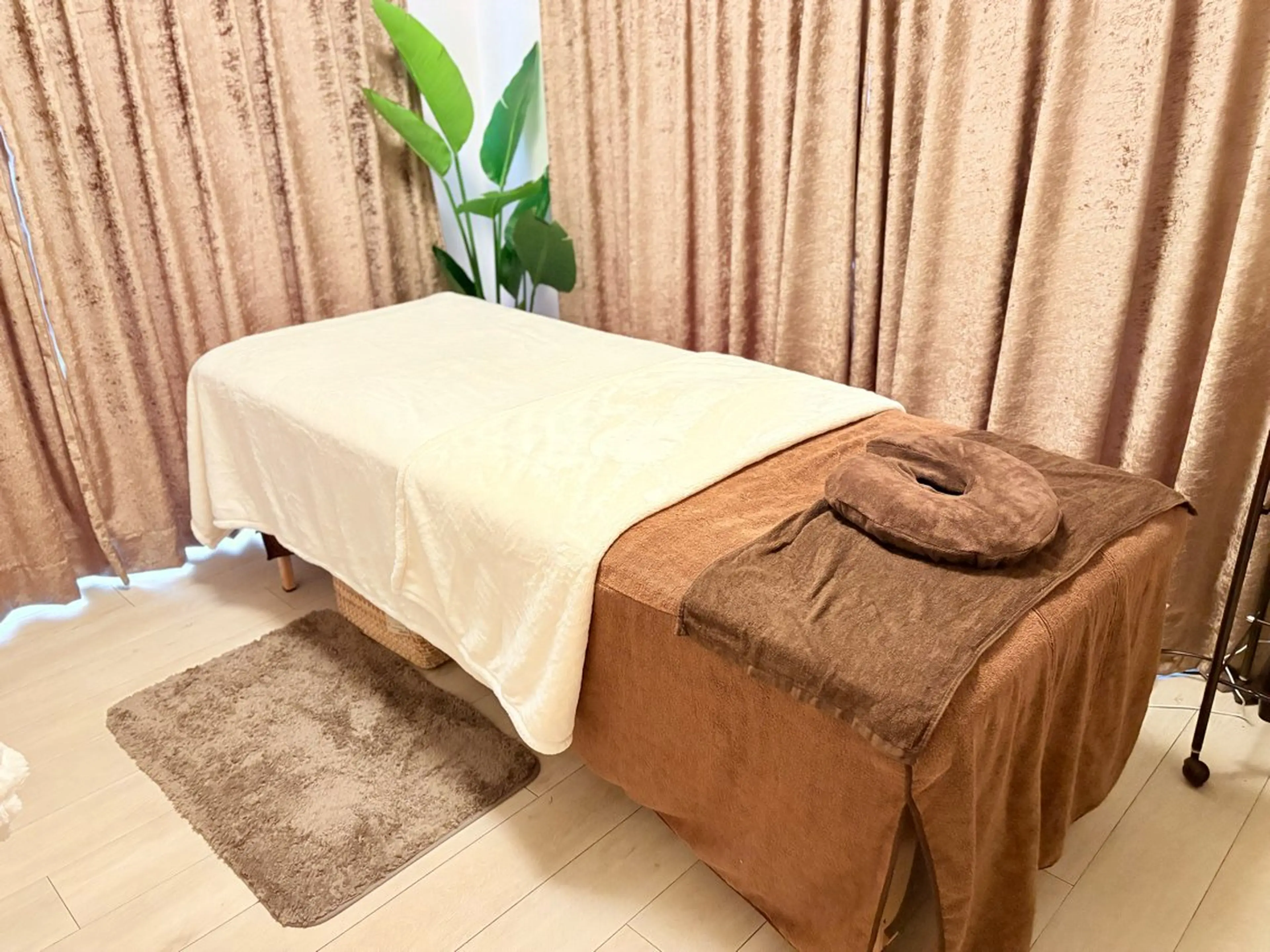 private EMILIA/横浜のネイルデザイン