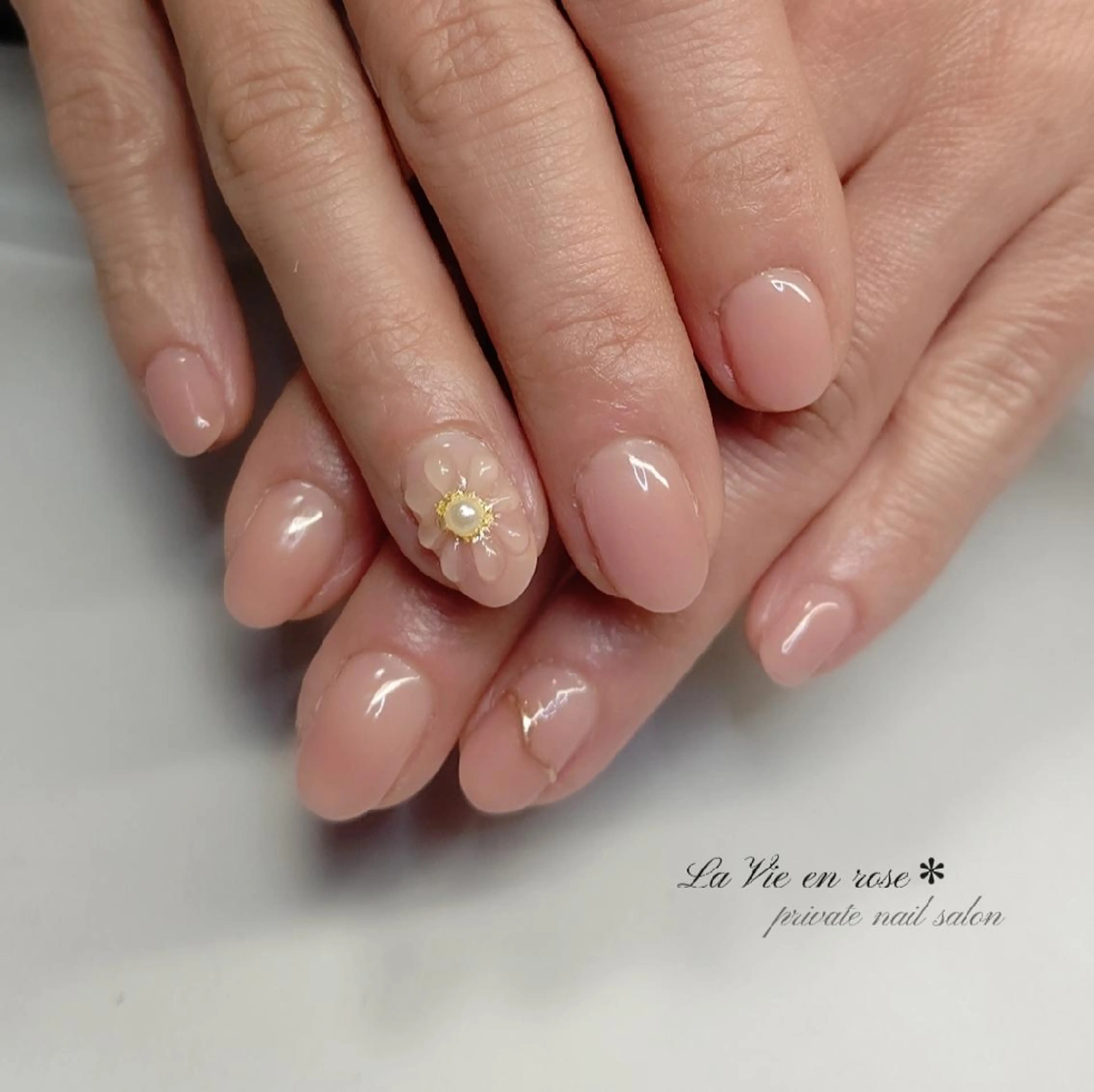 ネイル フラワーネイル オフィスネイル ぷっくりネイル ラヴィアン ローズのネイルデザイン