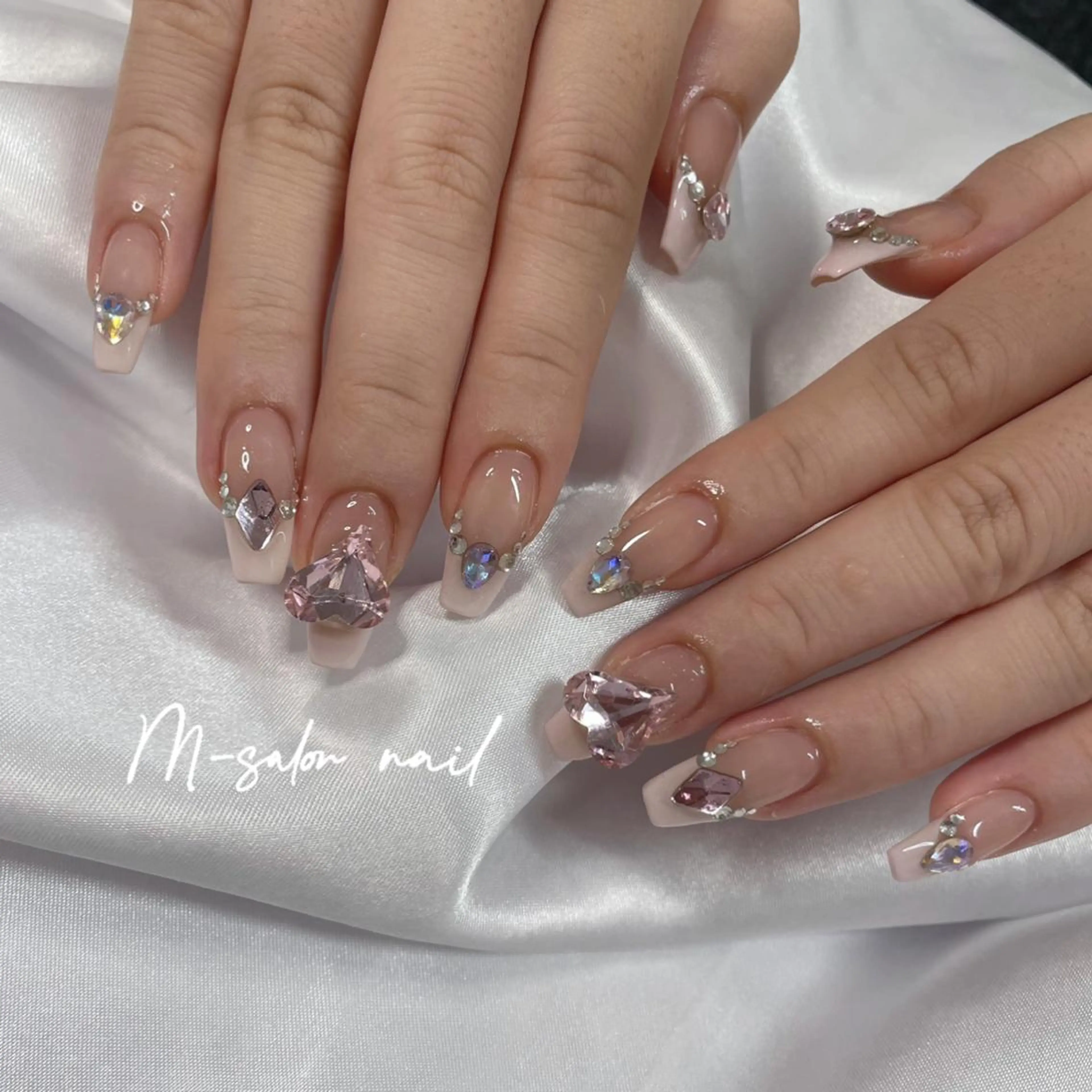 ネイル ハンドネイル 韓国/網紅/パーツ M-salonのネイルデザイン