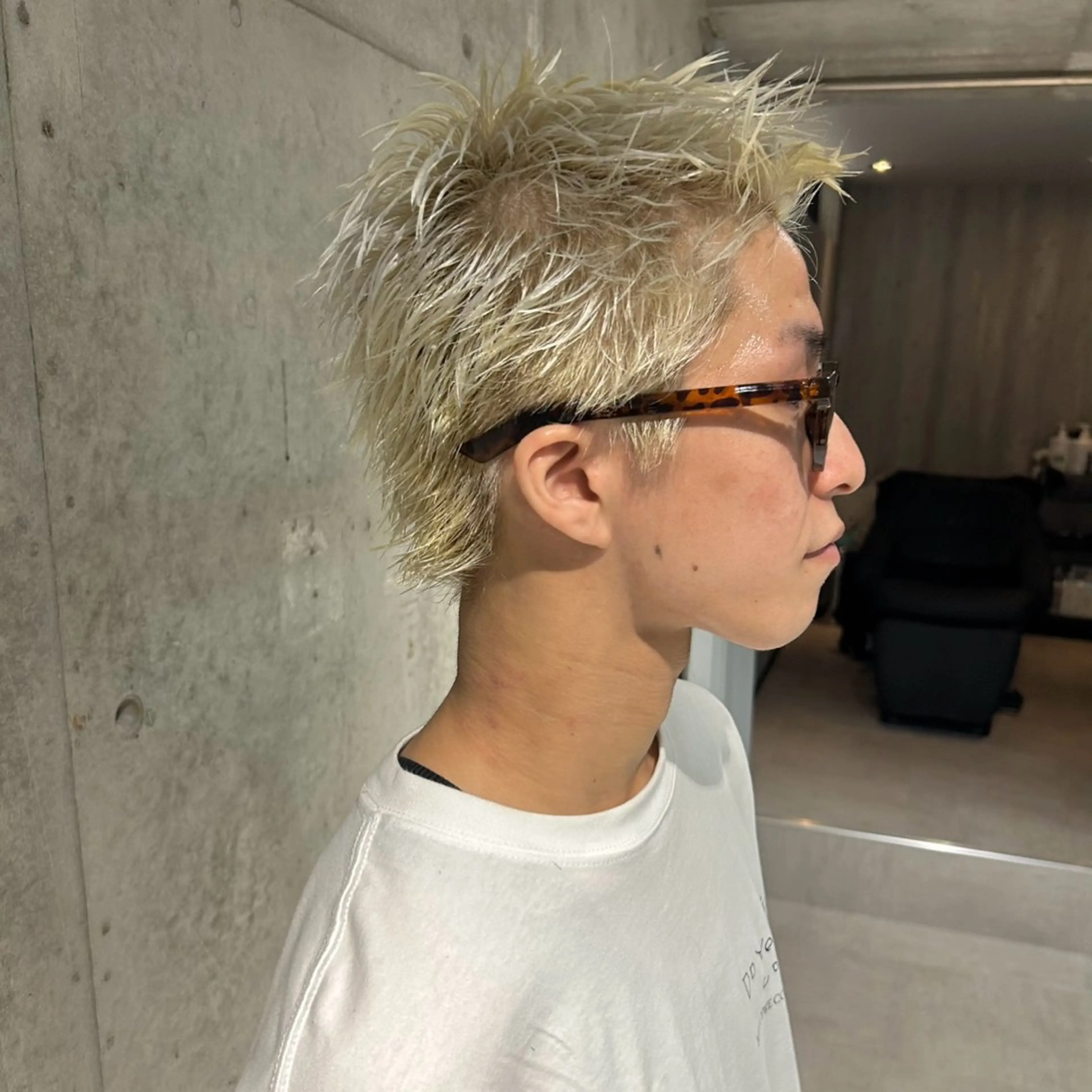 ⭐️メンズショートカット＋ブリーチ＋カラー⭐️の写真