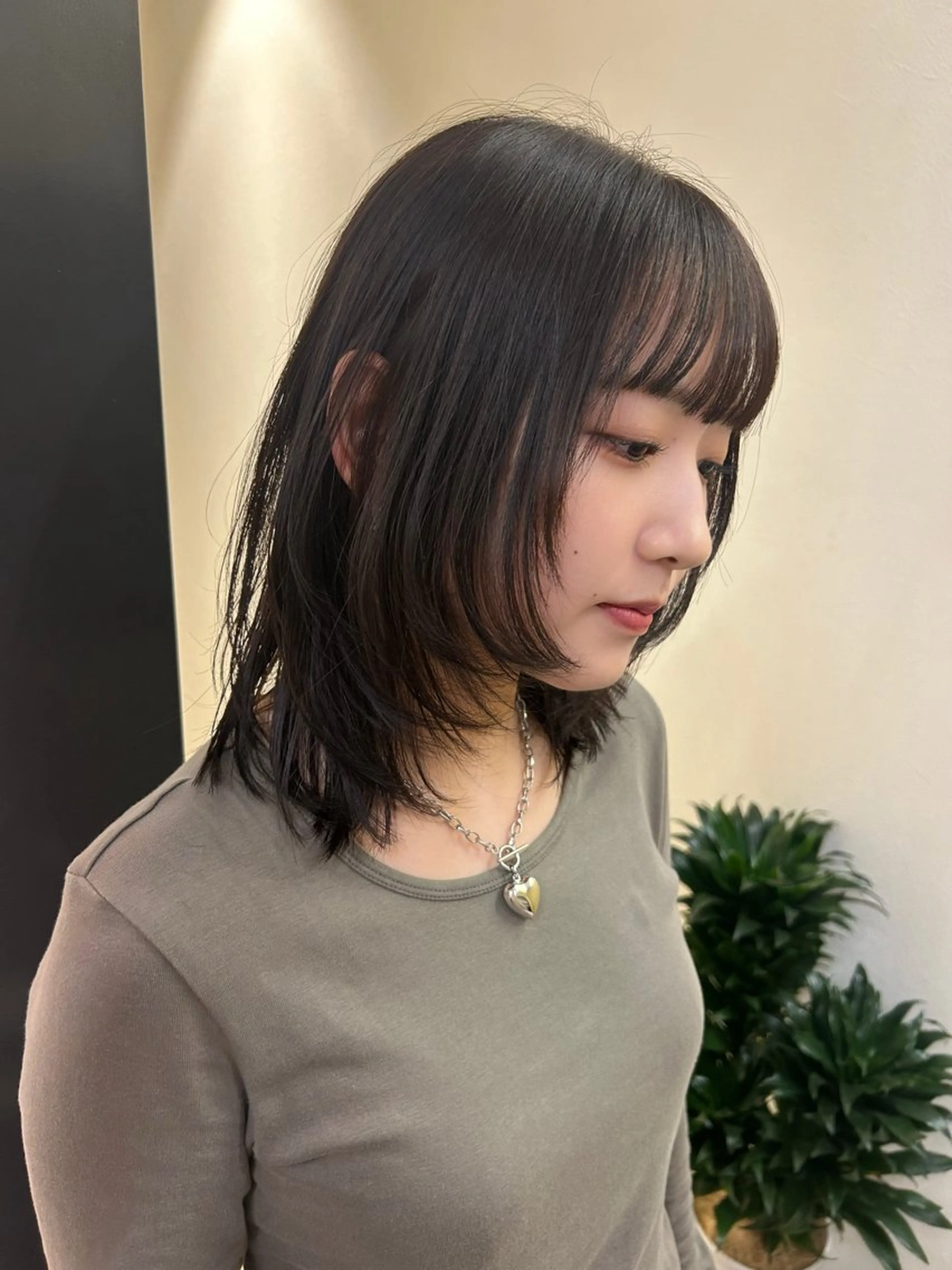 ミディアム カラー レイヤーカット カット ヘアカラー トリートメント hub hair レイヤー/透明感のヘアスタイル