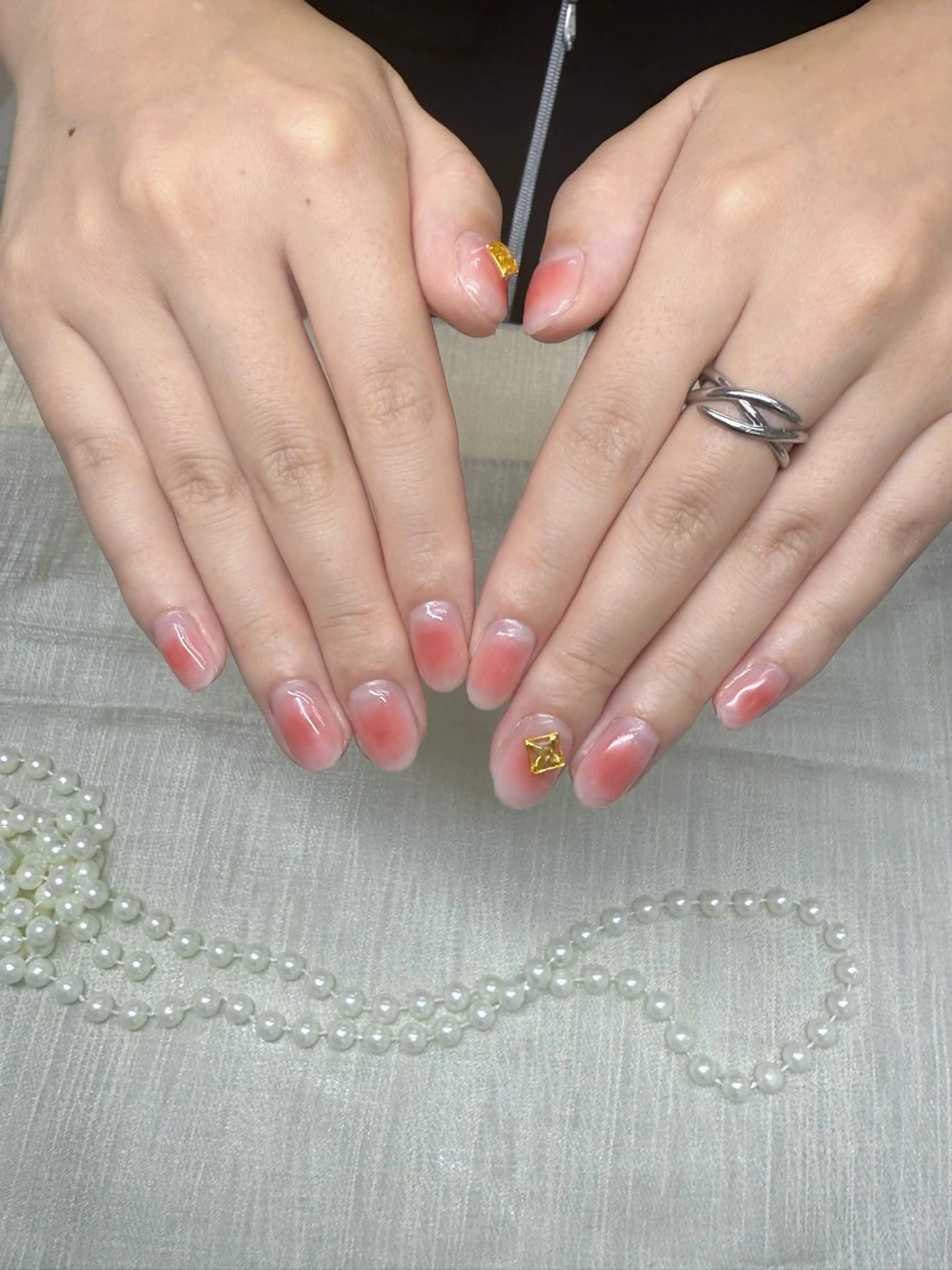 ネイル ハンドネイル R nailsalon所属・Rネルサイン よ よのネイルデザイン