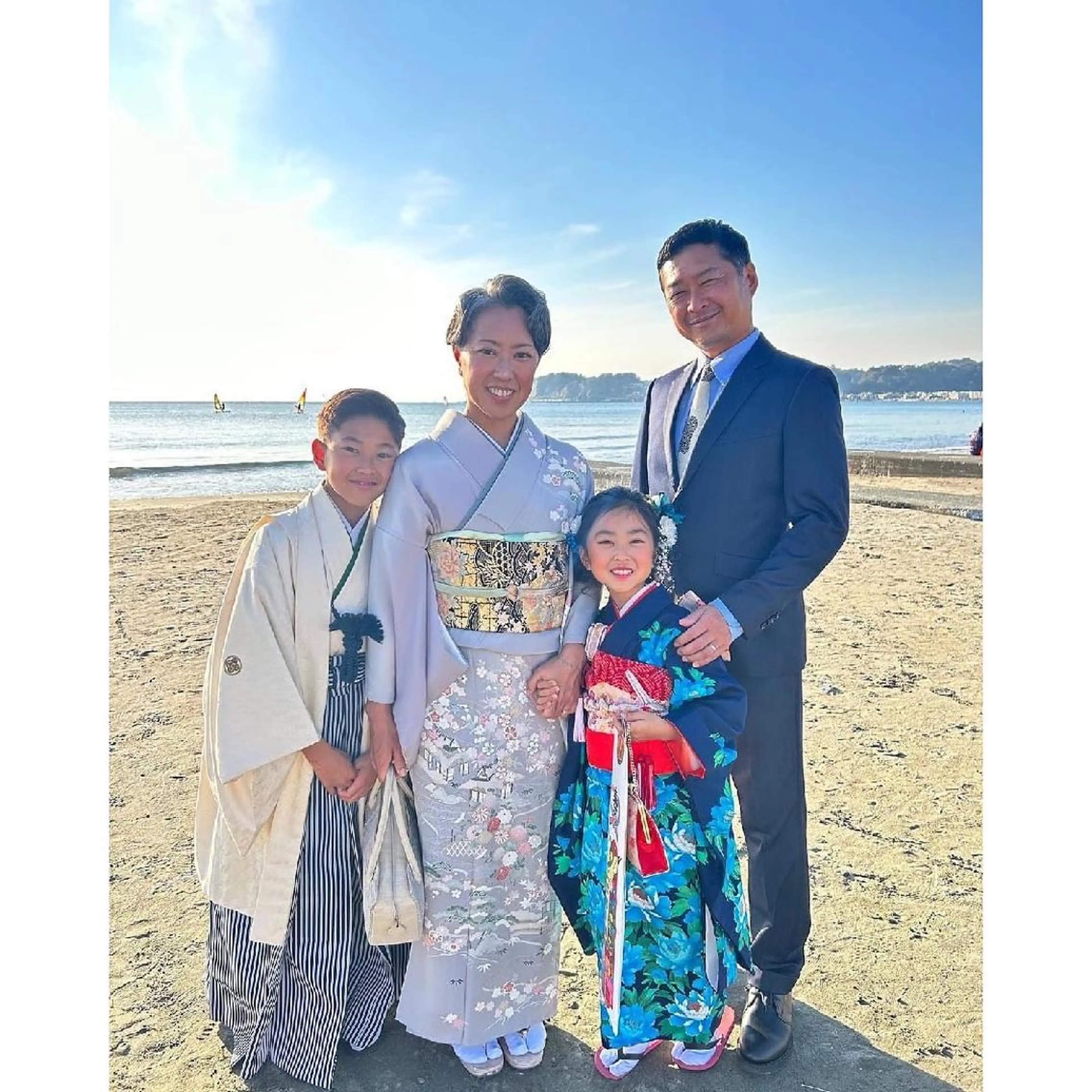 ショート カラー パーマ ヘアアレンジ メンズ キッズ 子どものヘアアレンジ 七三 刈り上げ おくれ毛 ヘアセット BRAIDS💎愛子 大人ハイライト💎のヘアスタイル