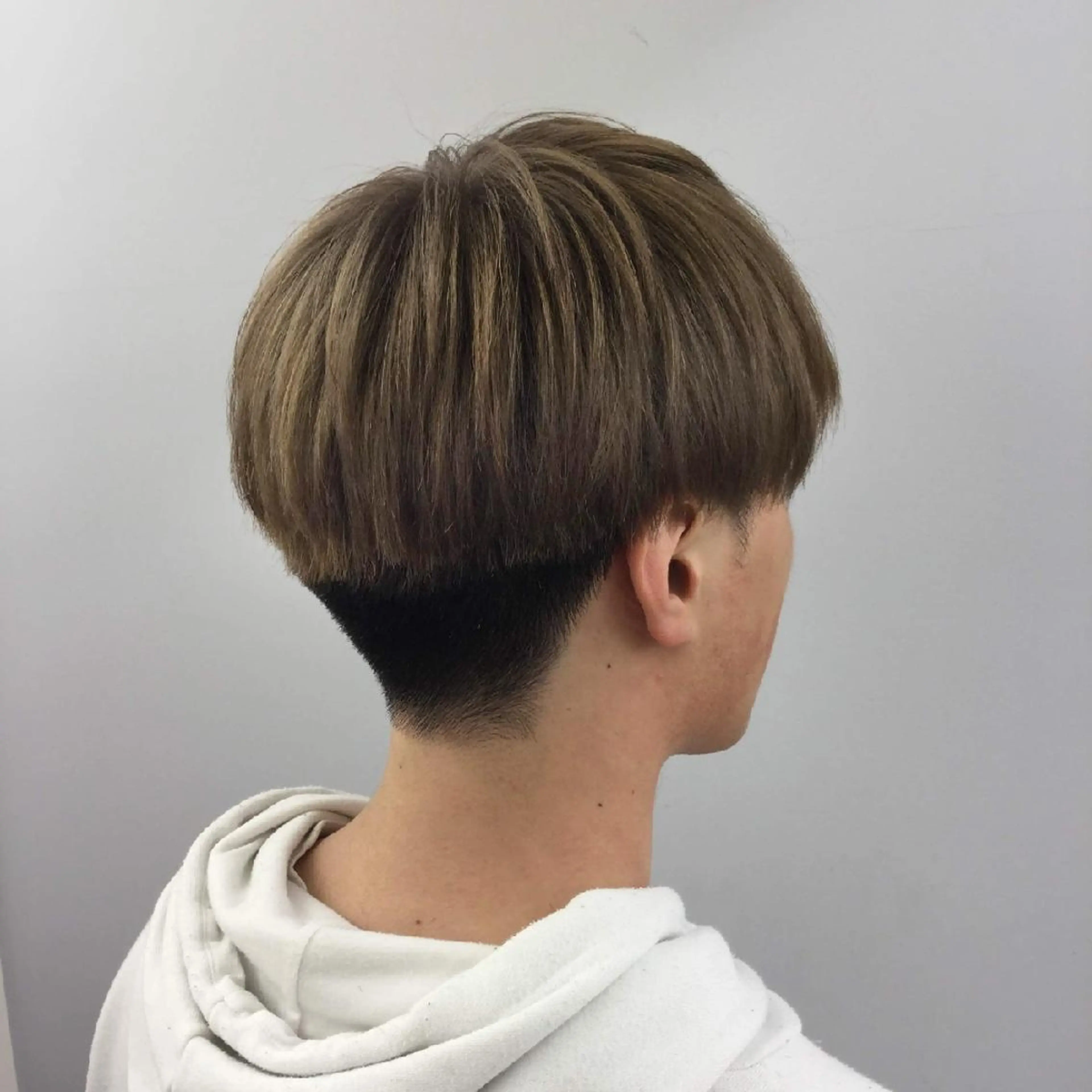 メンズ 艶髪サラサラカラー 🌈前原健吾のヘアスタイル