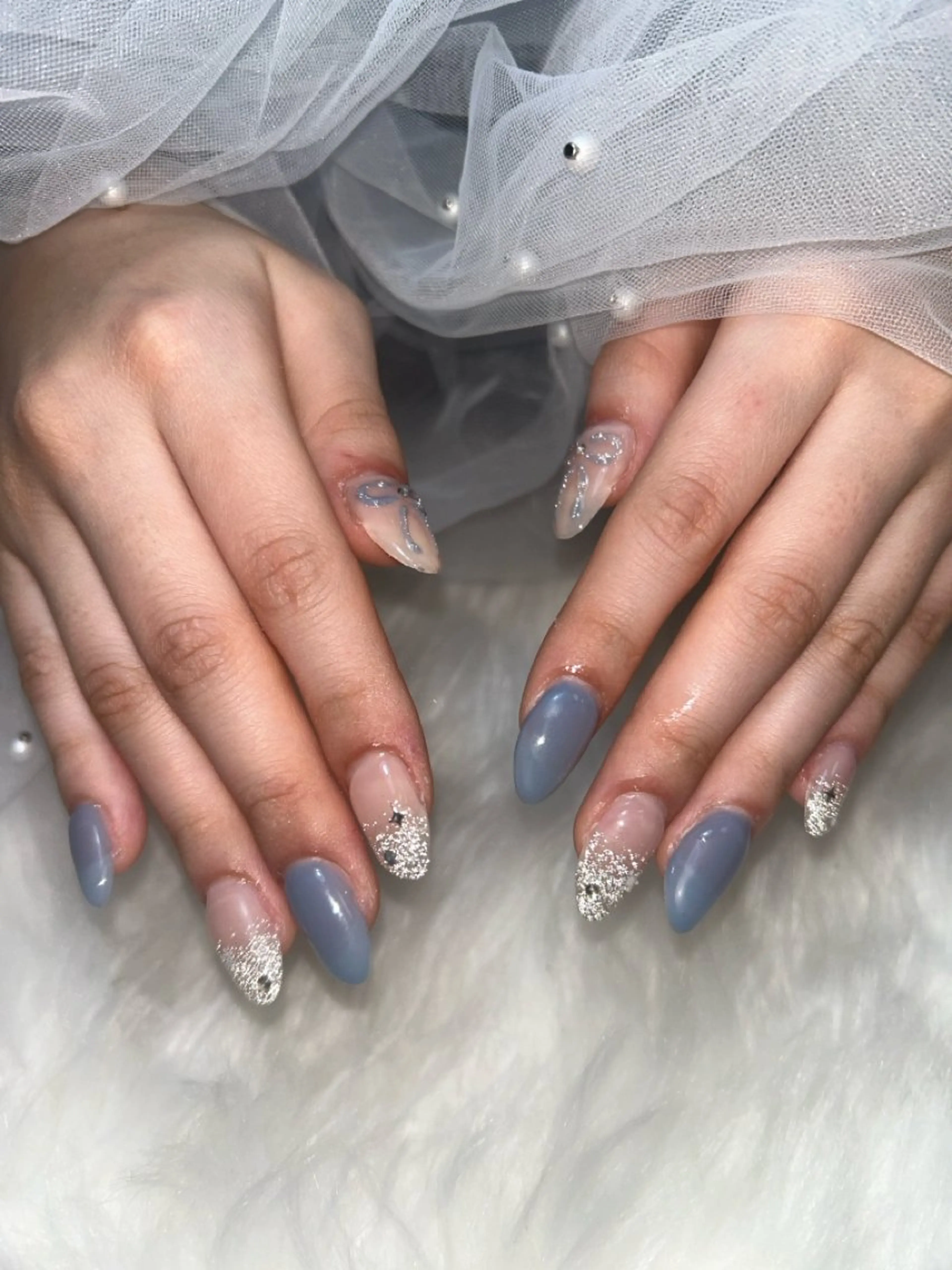 ネイル アートネイル フラッシュネイル ラメ(グリッター) ラメグラデーション リボン nail salon Lilynのネイルデザイン