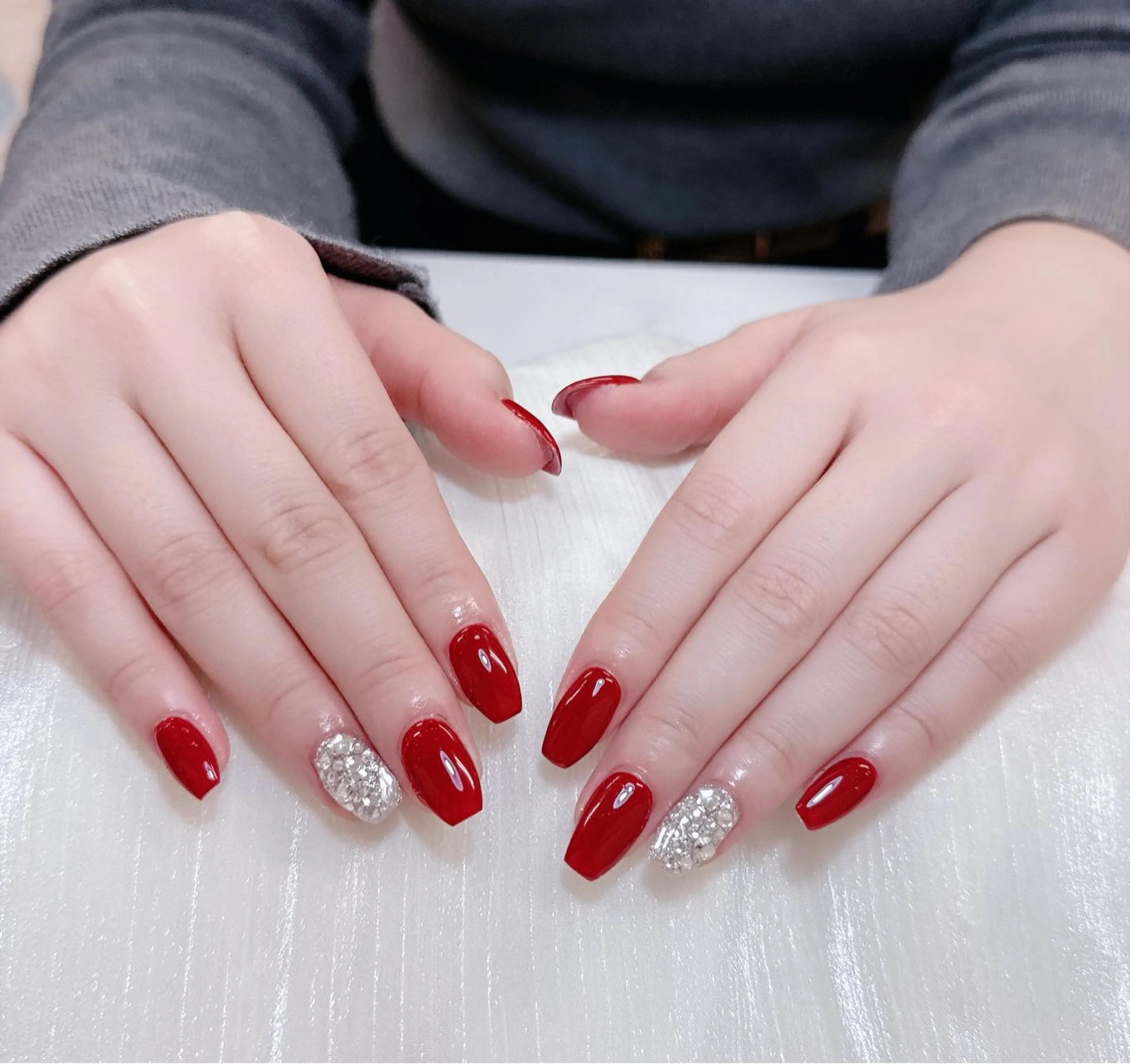 ネイル チークネイル 成人式 フレンチネイル グラデーション 氷ネイル・うるうるネイル ハンドネイル 陳 rinaのネイルデザイン