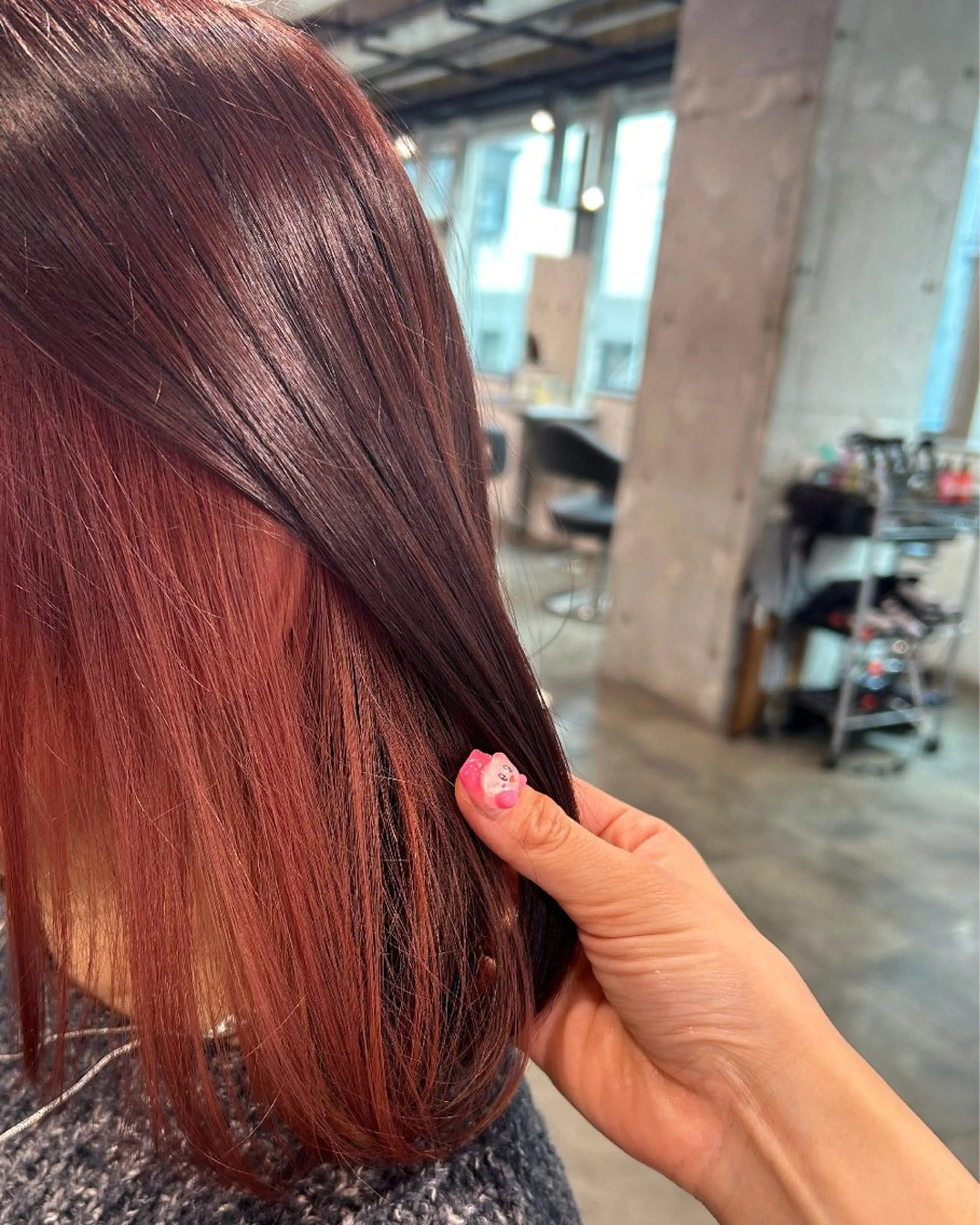 ミディアム IS所属・横浜美容室/透明感 カラー/レイヤーのヘアスタイル