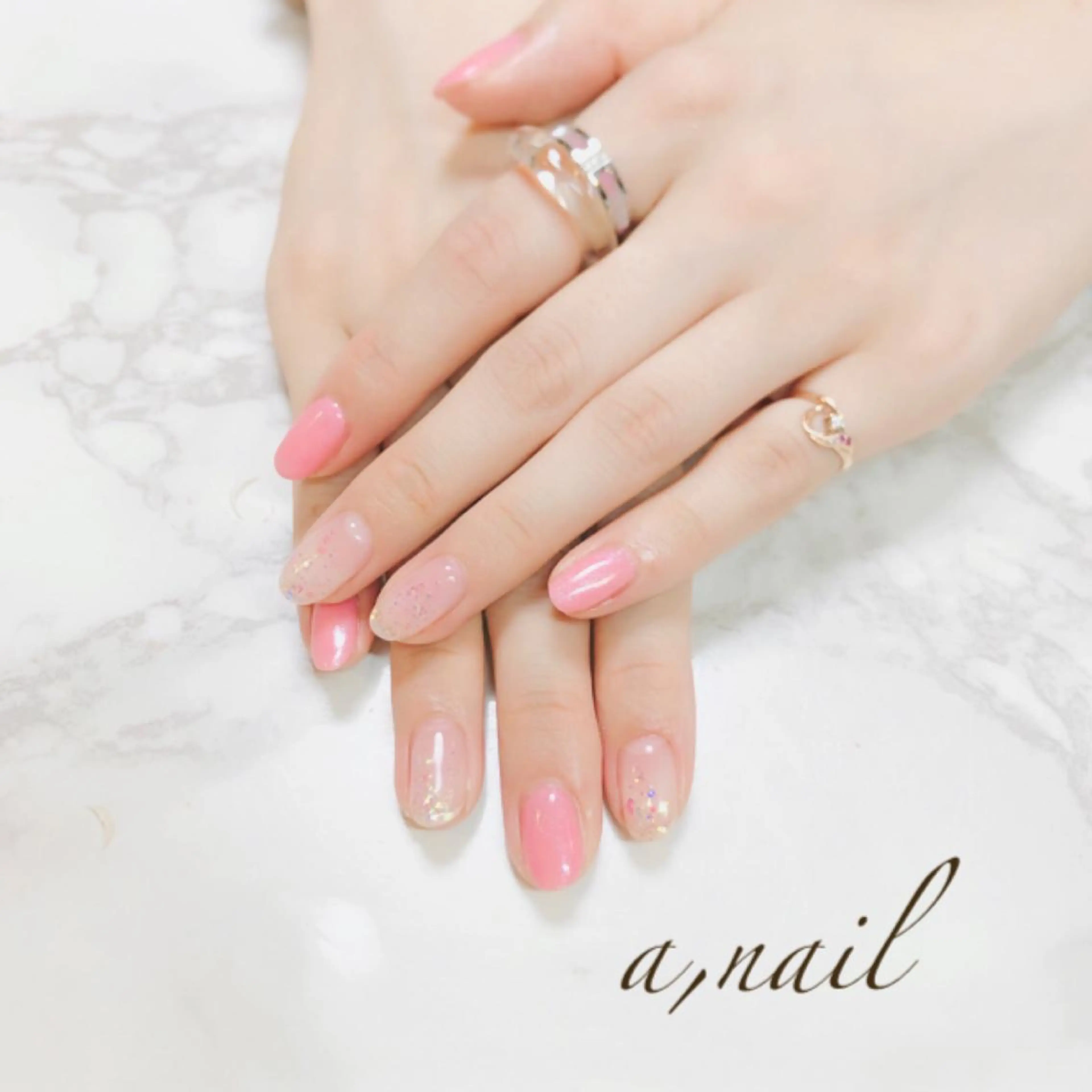 ネイル フットネイル ジェルネイル グラデーション ニュアンスネイル オフィスネイル ハンドネイル ネイルサロン エーネイルのネイルデザイン