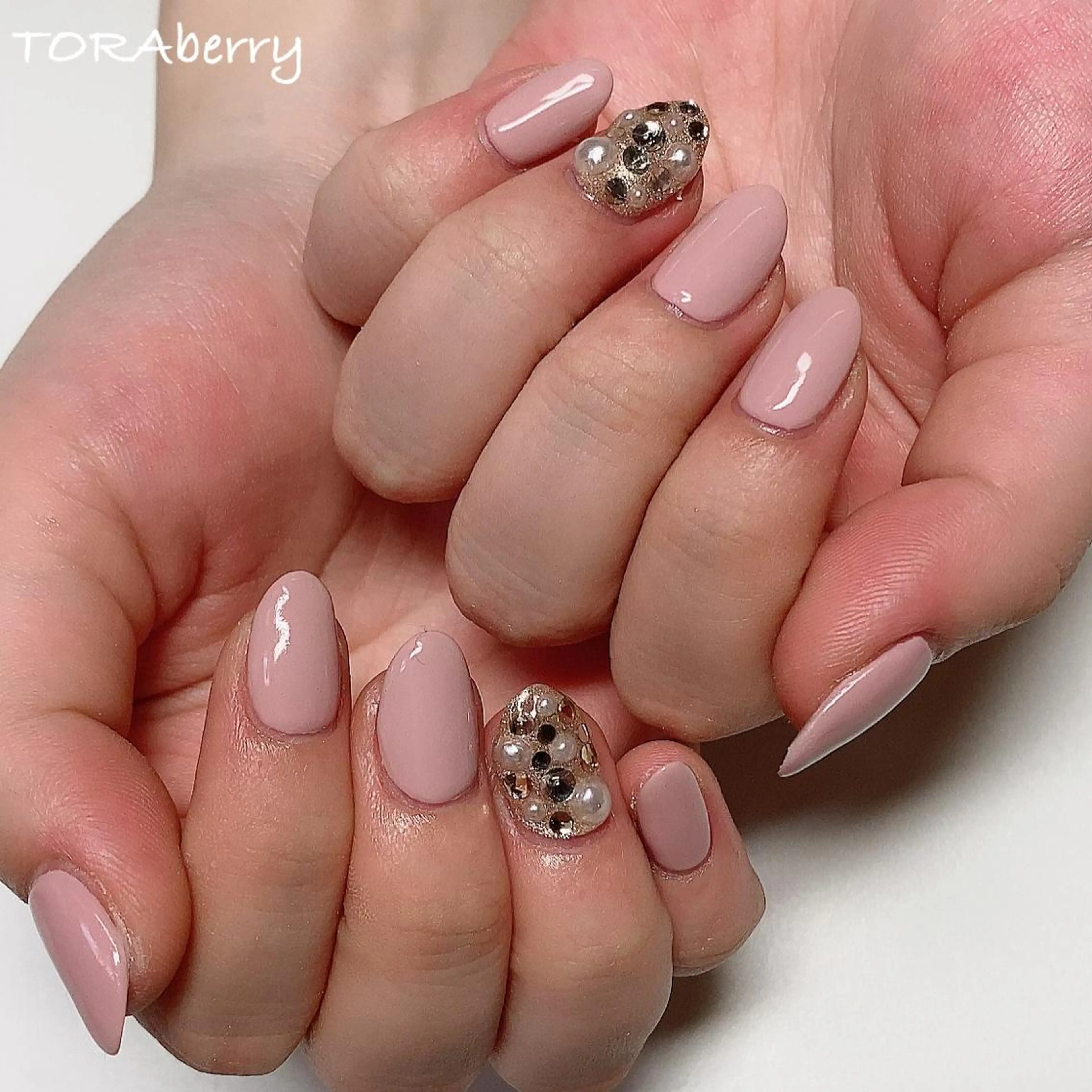 ネイル ストーンネイル ハンドネイル ネイリスト なつみのネイルデザイン