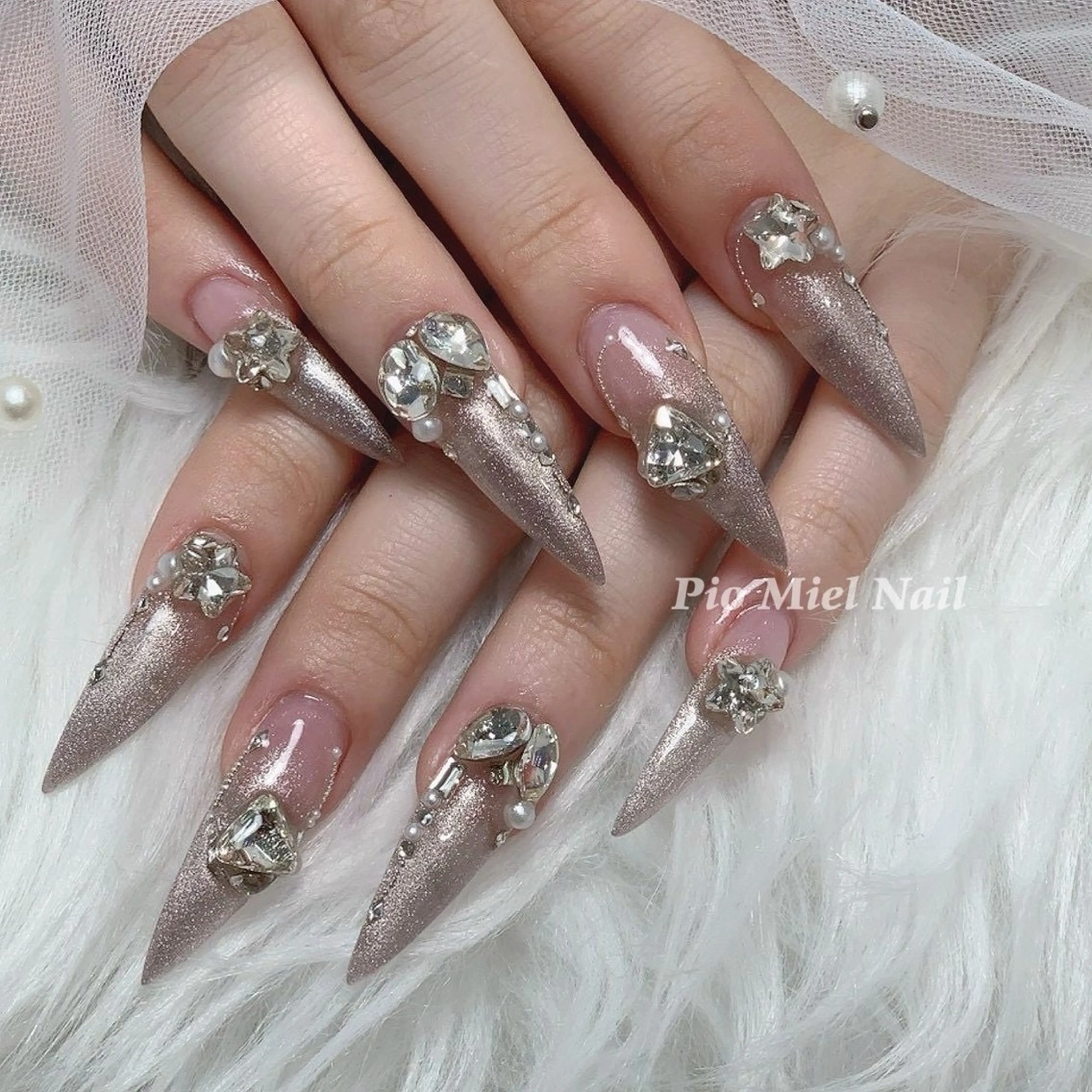 パーマ ハンドネイル HANA 長さだしのネイルデザイン