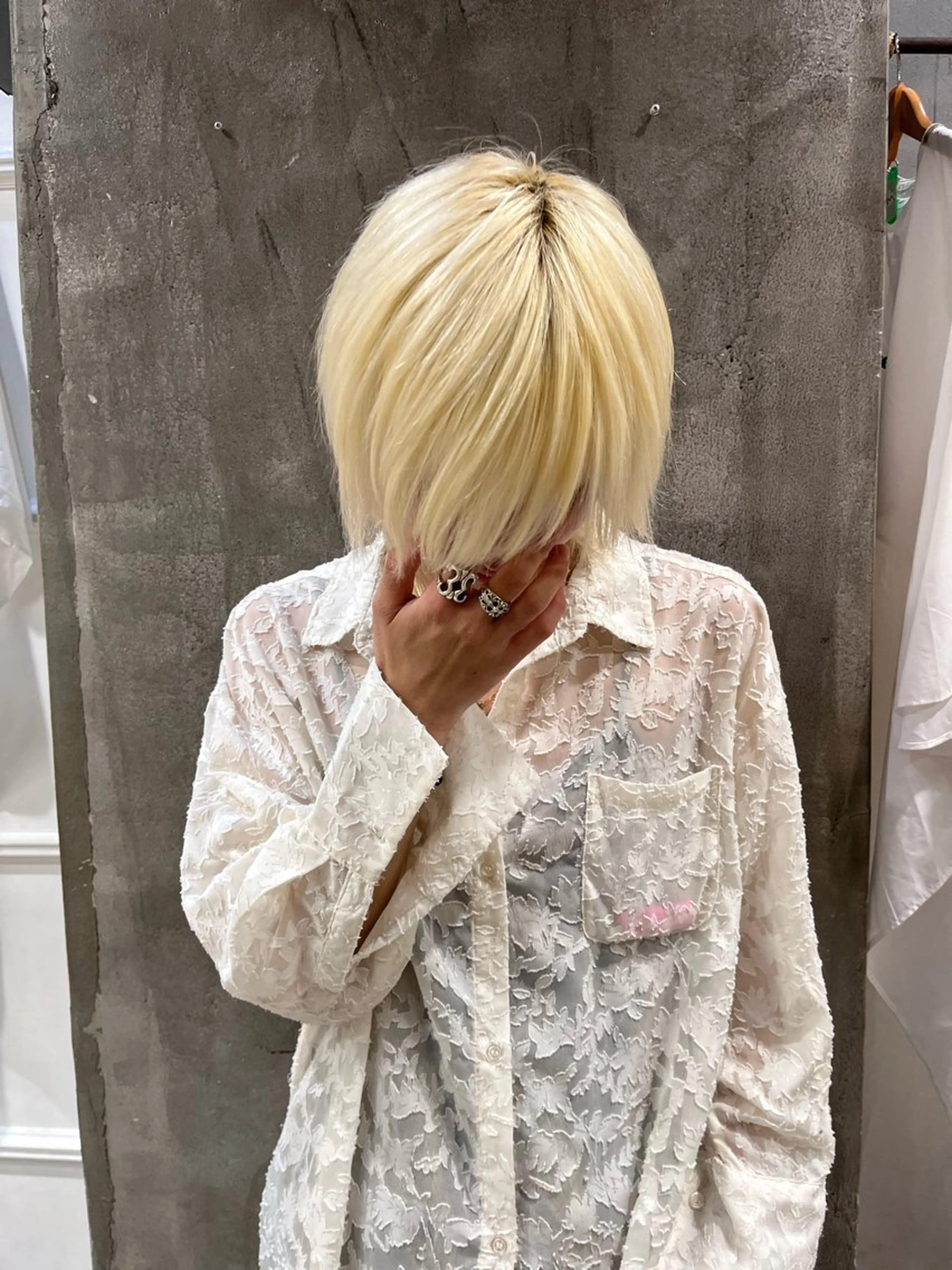 カラー ブリーチ ブロンド ホワイトブロンド NYLON.所属・ブリーチ/縮毛矯正 ❤️‍🔥シンノスケのヘアスタイル