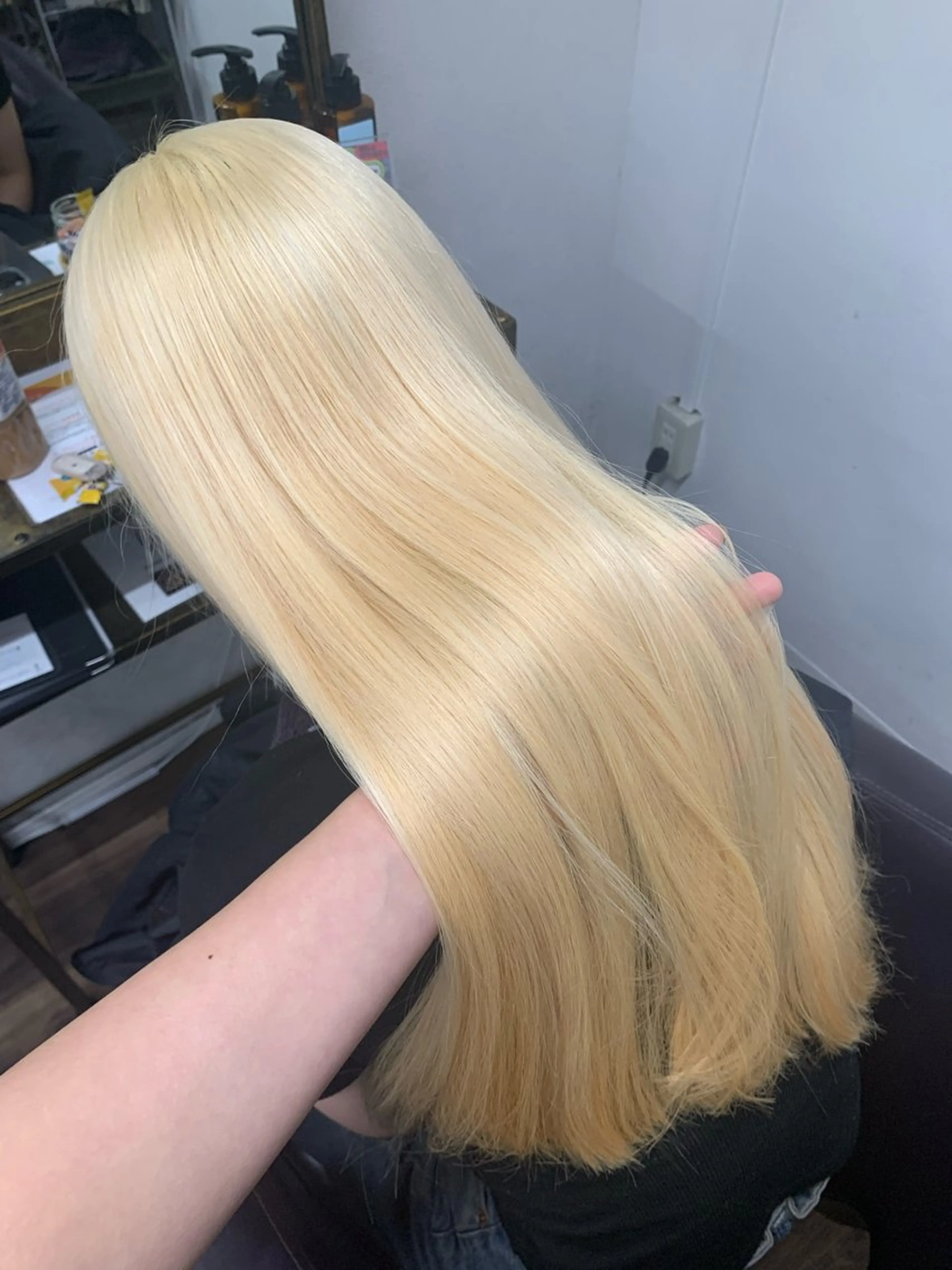 ロング カラー 深野 ちさとのヘアスタイル