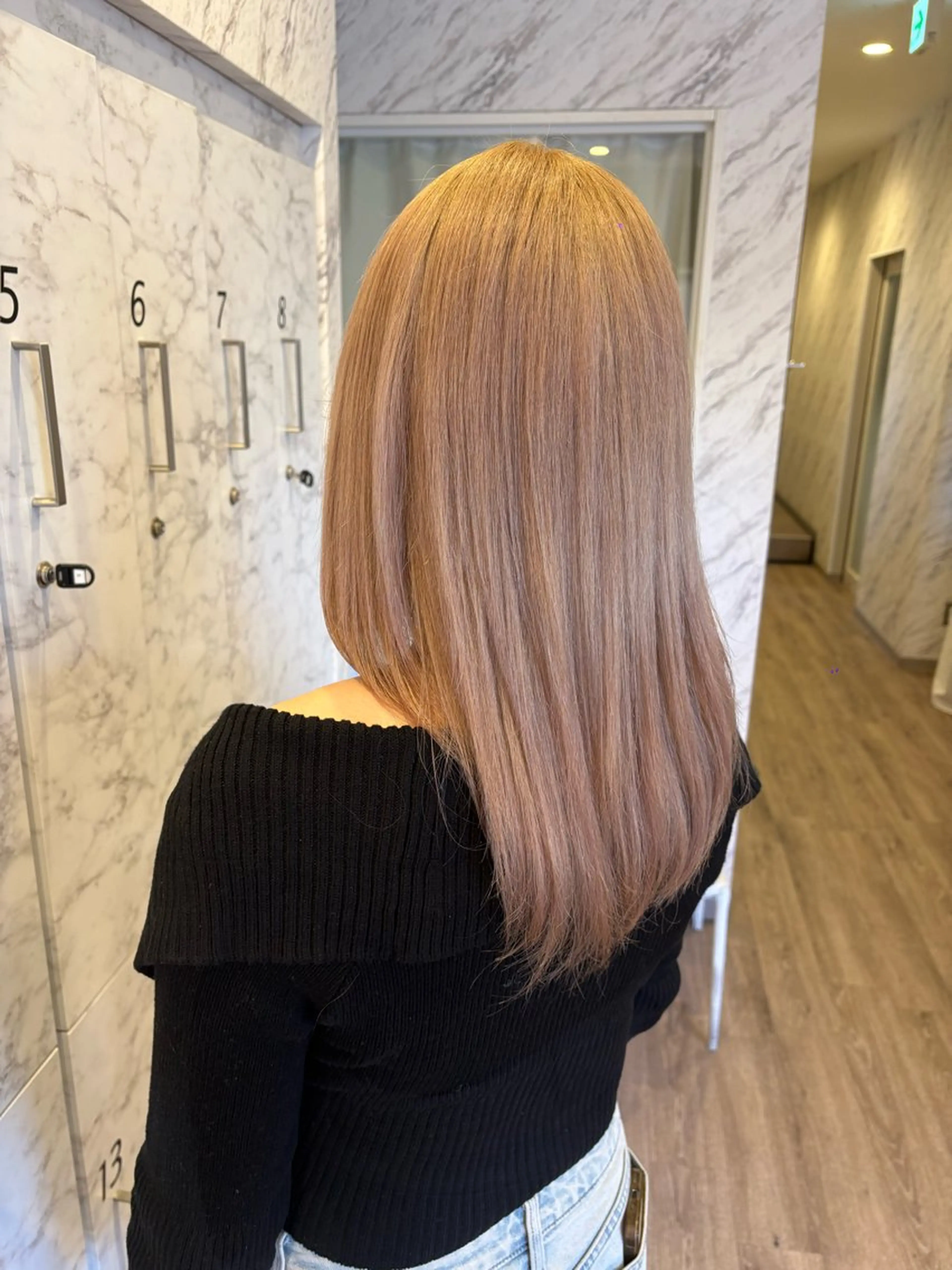 カラー ベージュカラー ミルクティーベージュ ヘアカラー 鈴木 碧衣のマツエク・マツパデザイン