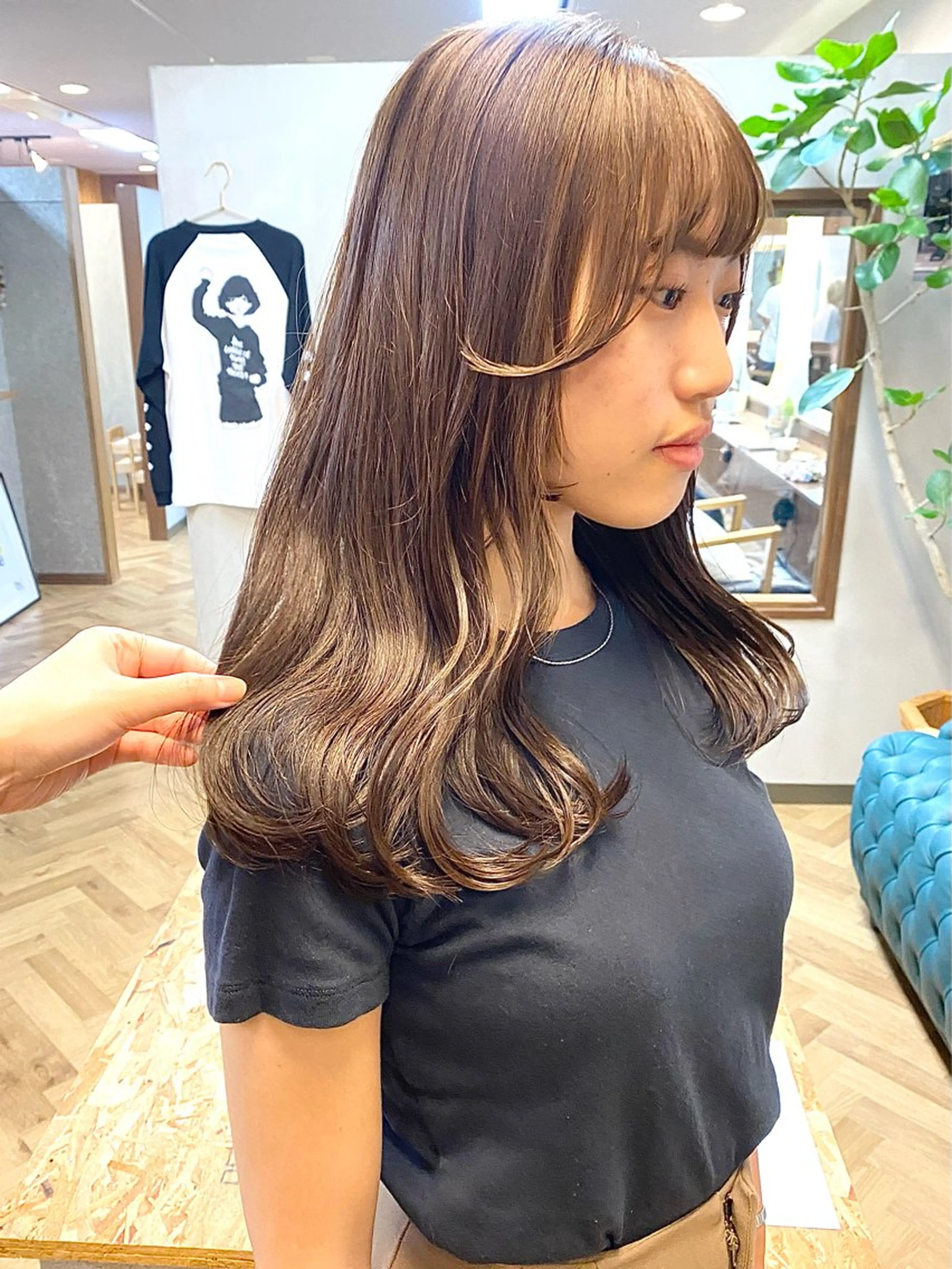 セミロング カラー ヘアアレンジ グレージュ カット ヘアカラー トリートメント ハル🌸柔色/ ブリーチなし/艶髪のヘアスタイル