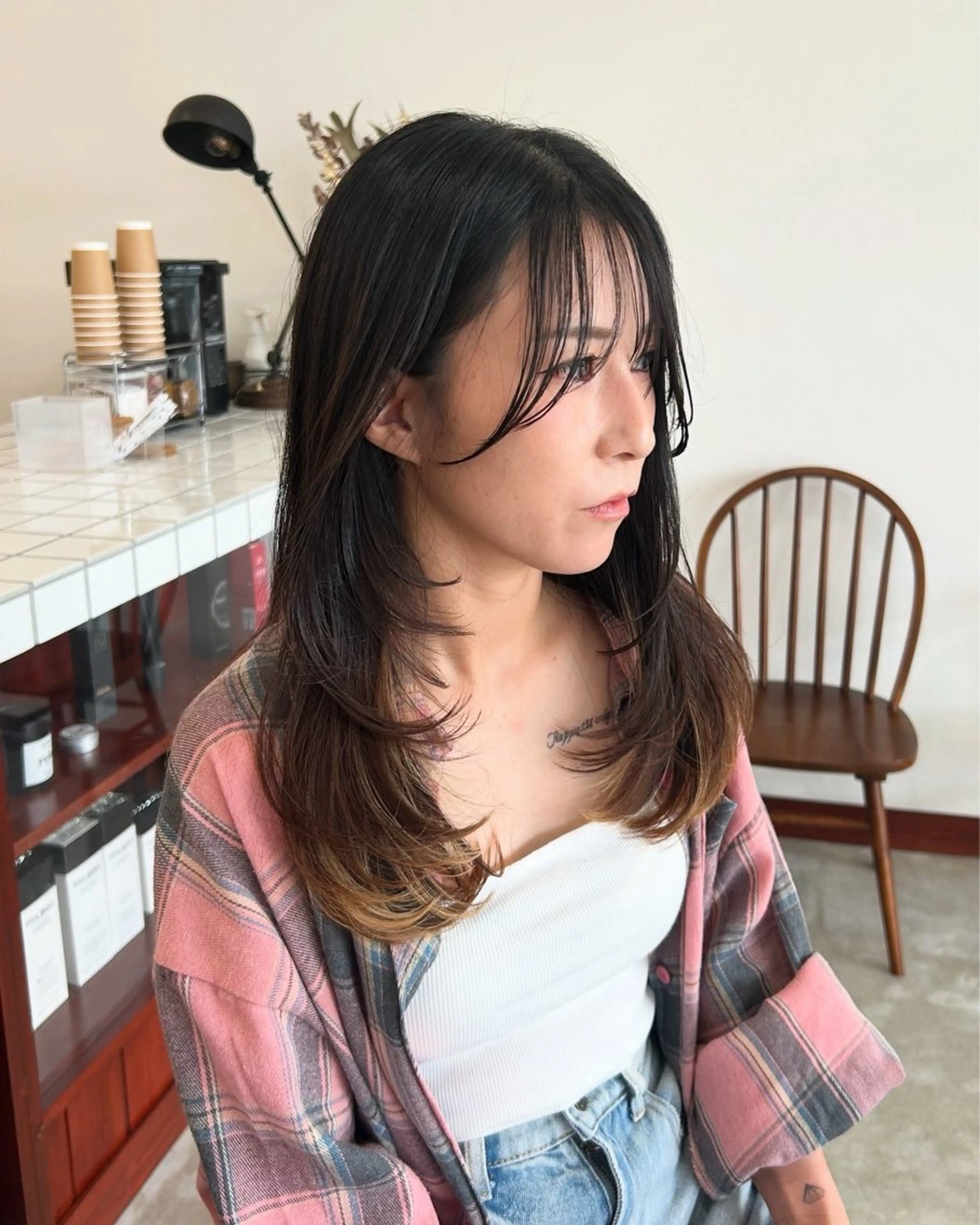 ロング 松尾幸栄 PLEASUREのヘアスタイル