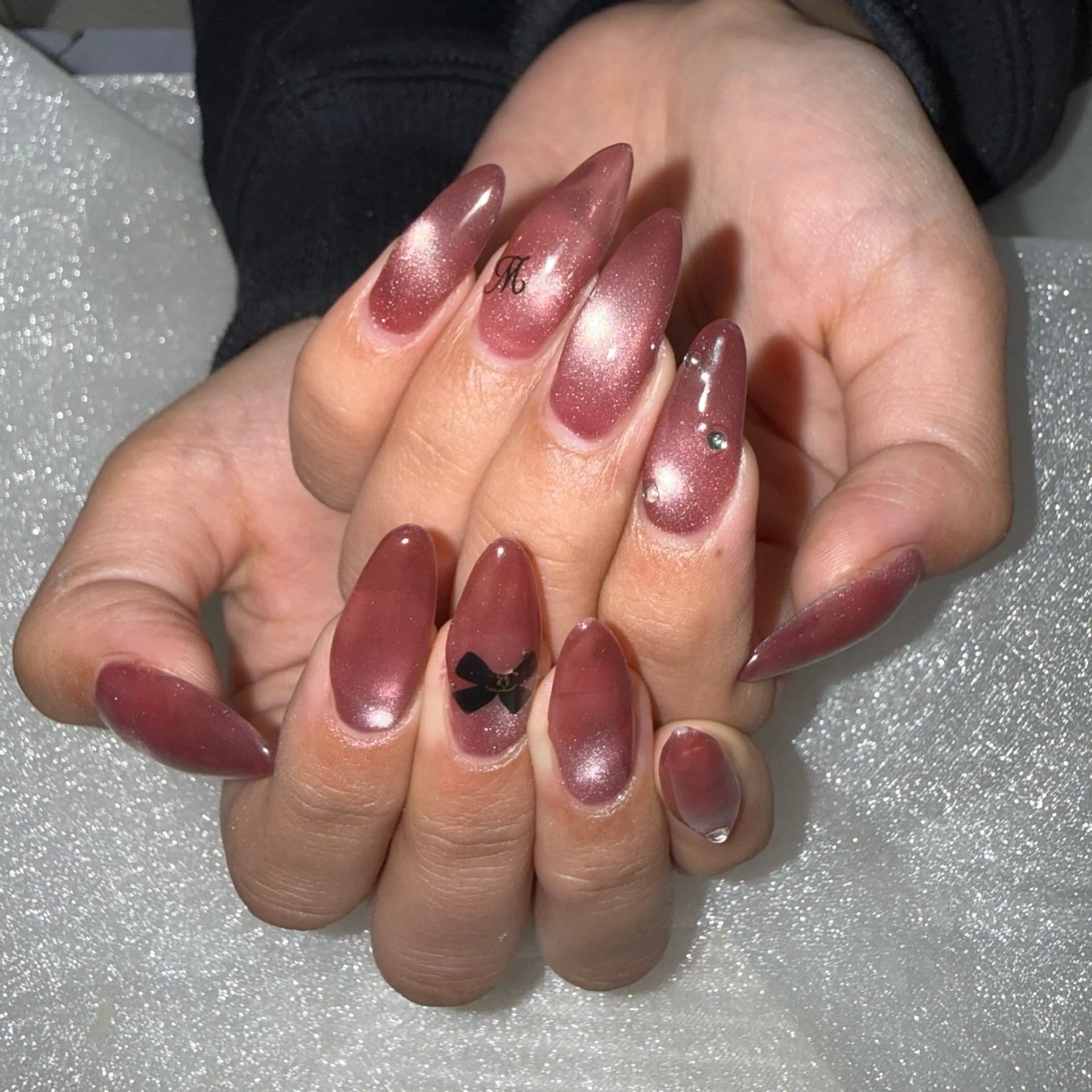 ネイル ボルドー マグネットネイル マグネットワンカラー オフィスネイル ワンカラーネイル ハンドネイル Mネイル 名駅本店所属・Mネイル名駅本店 MIHANEのネイルデザイン