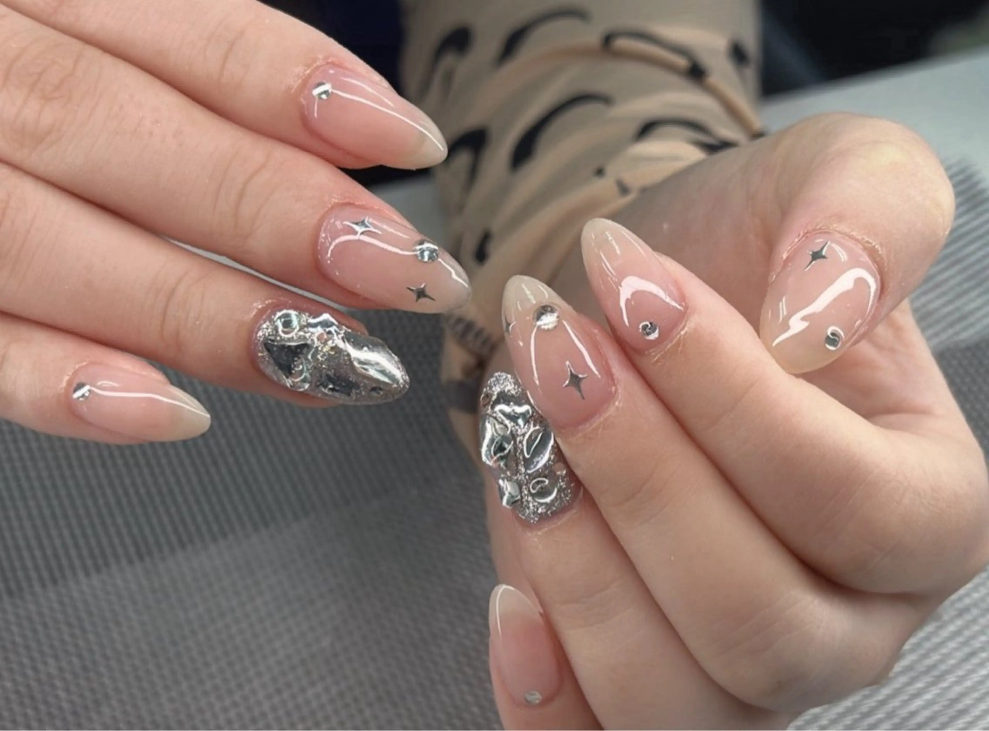 ネイル HIN NAILのネイルデザイン