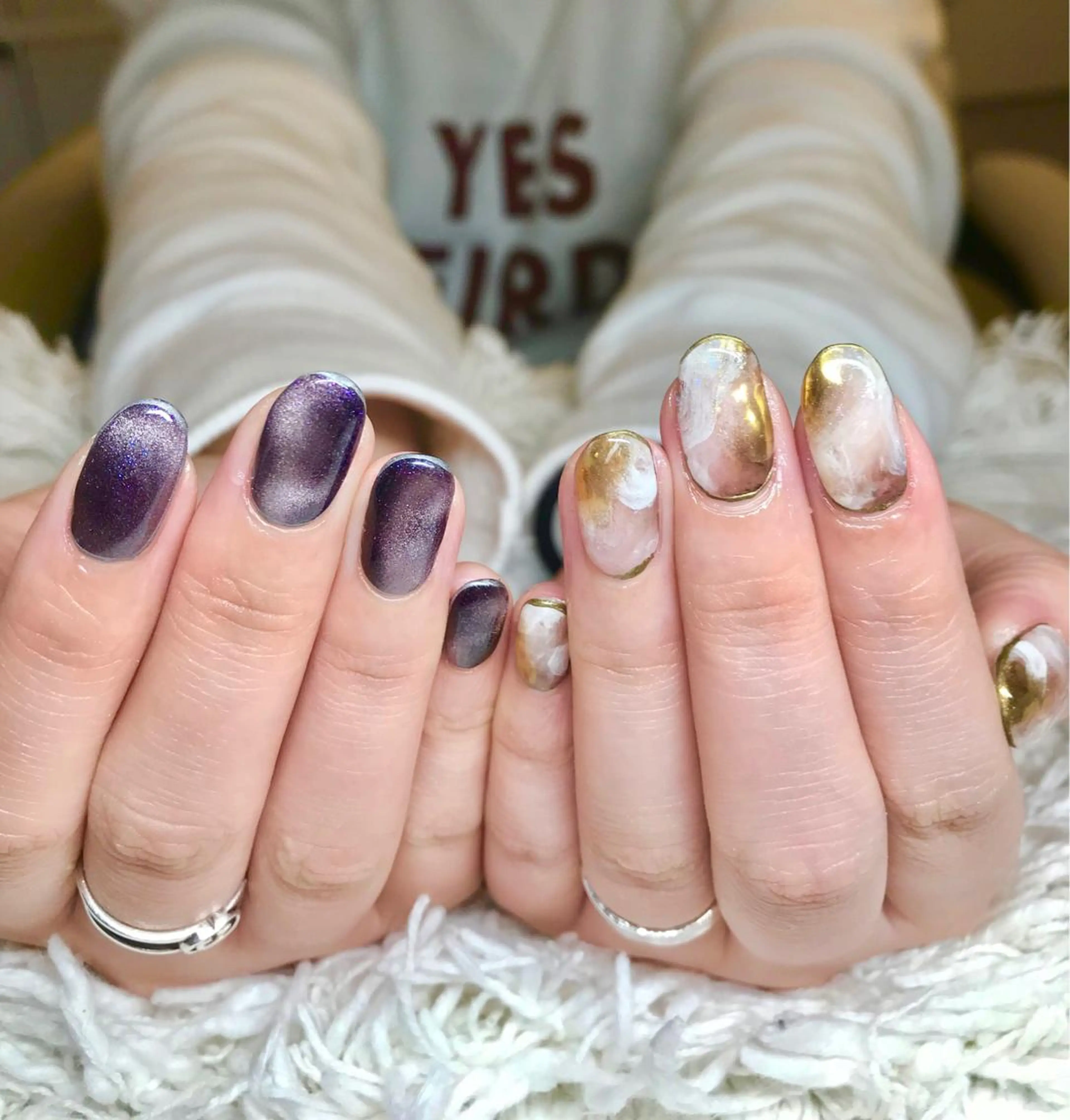 ミディアム カラー パーマ ヘアアレンジ ネイル マツエク・マツパ ゴールド マグネットネイル ホワイト nail&eye Aoのマツエク・マツパデザイン