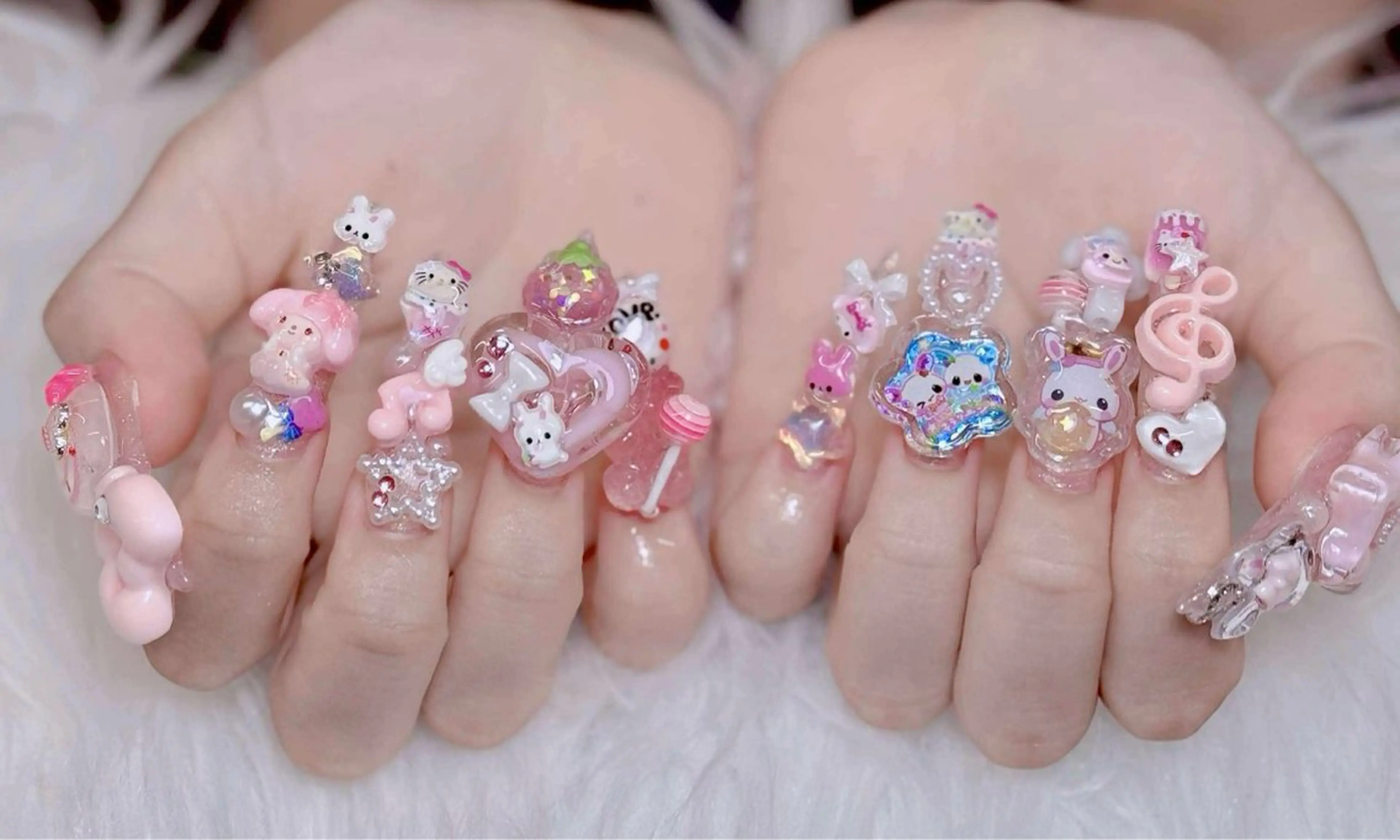 ネイル オーロラネイル チークネイル フットネイル フレンチネイル 韓国ネイル ハンドネイル Lumi Nailのネイルデザイン