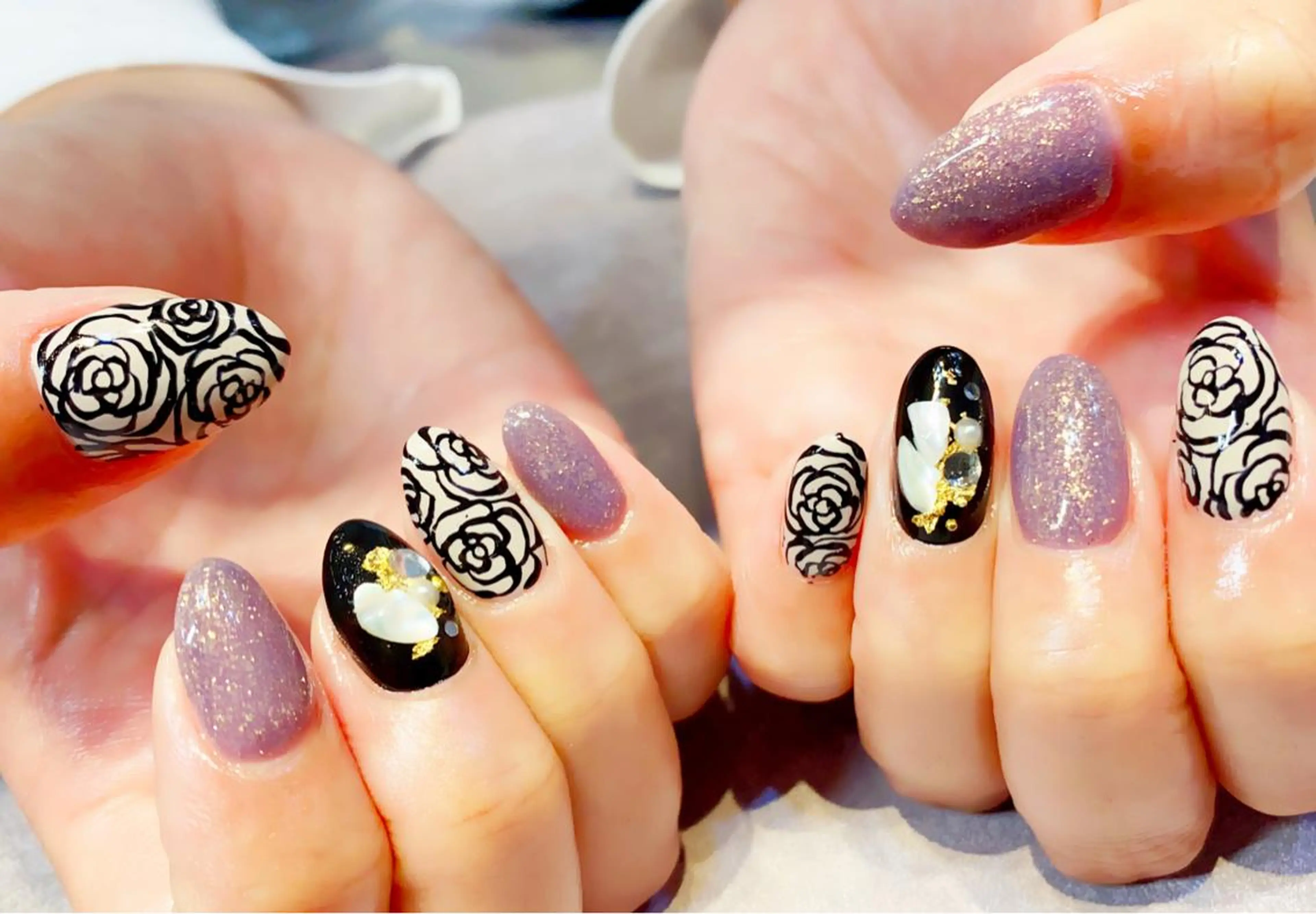 ミディアム ハンドネイル NAILSALON 🍔Timna🍟のネイルデザイン