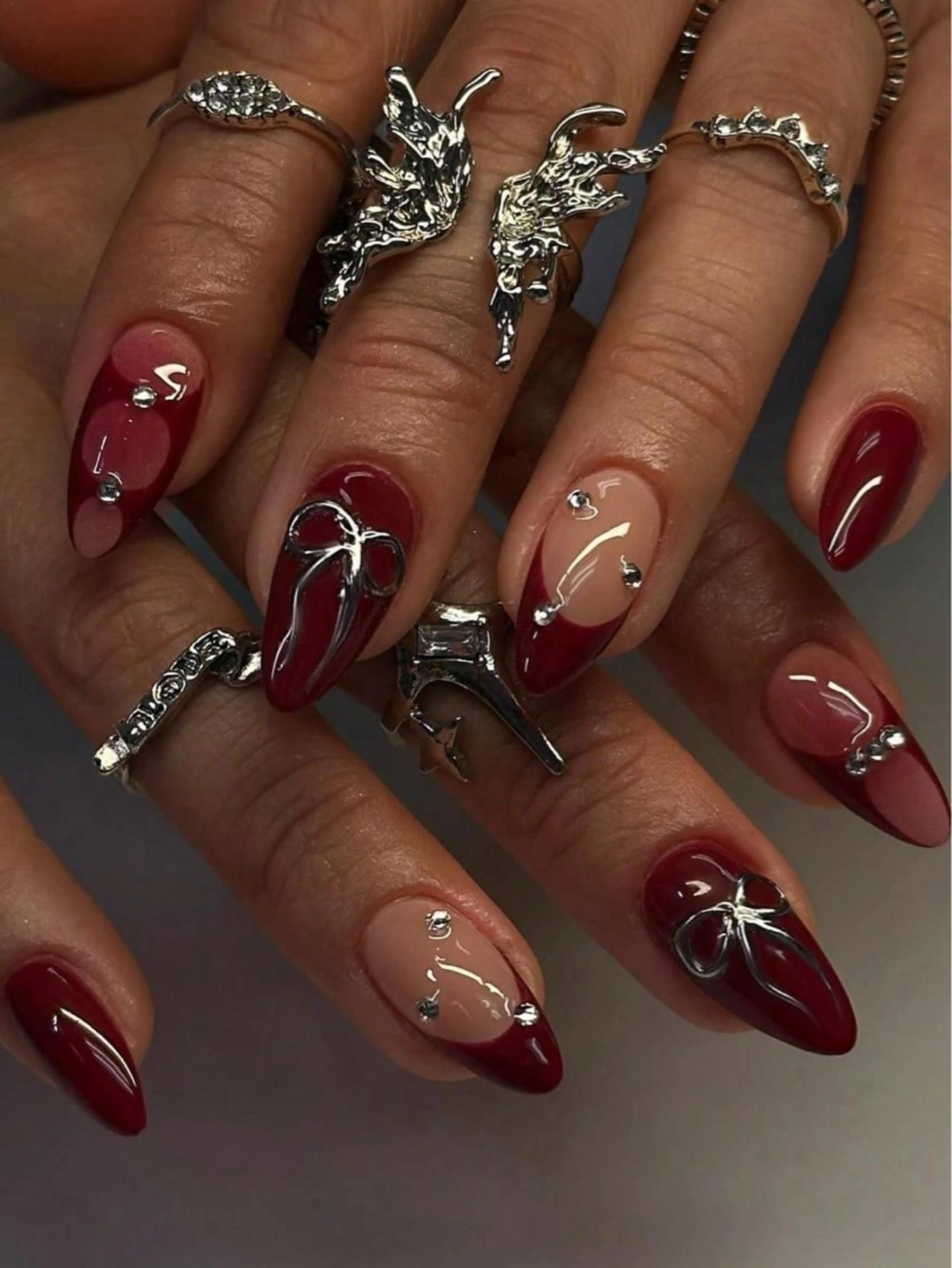 ネイル チークネイル クリアネイル ガーリー キラキラネイル 韓国ネイル Ume Nail Studioのネイルデザイン